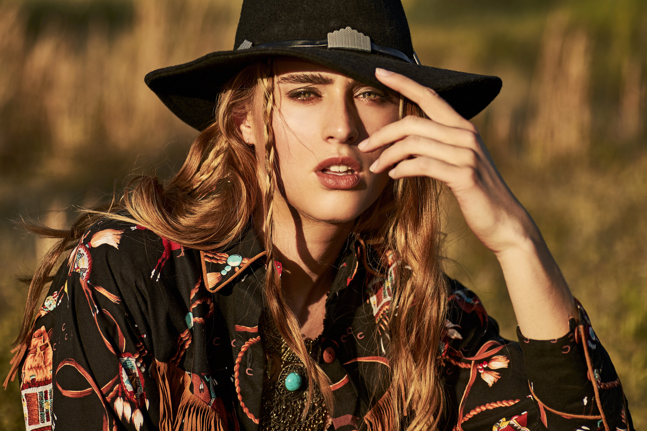   Shirt: Vintage    Jeans: Levis    Bralette: Free People    Hat: Savoir Faire    Necklace: Riffraff  