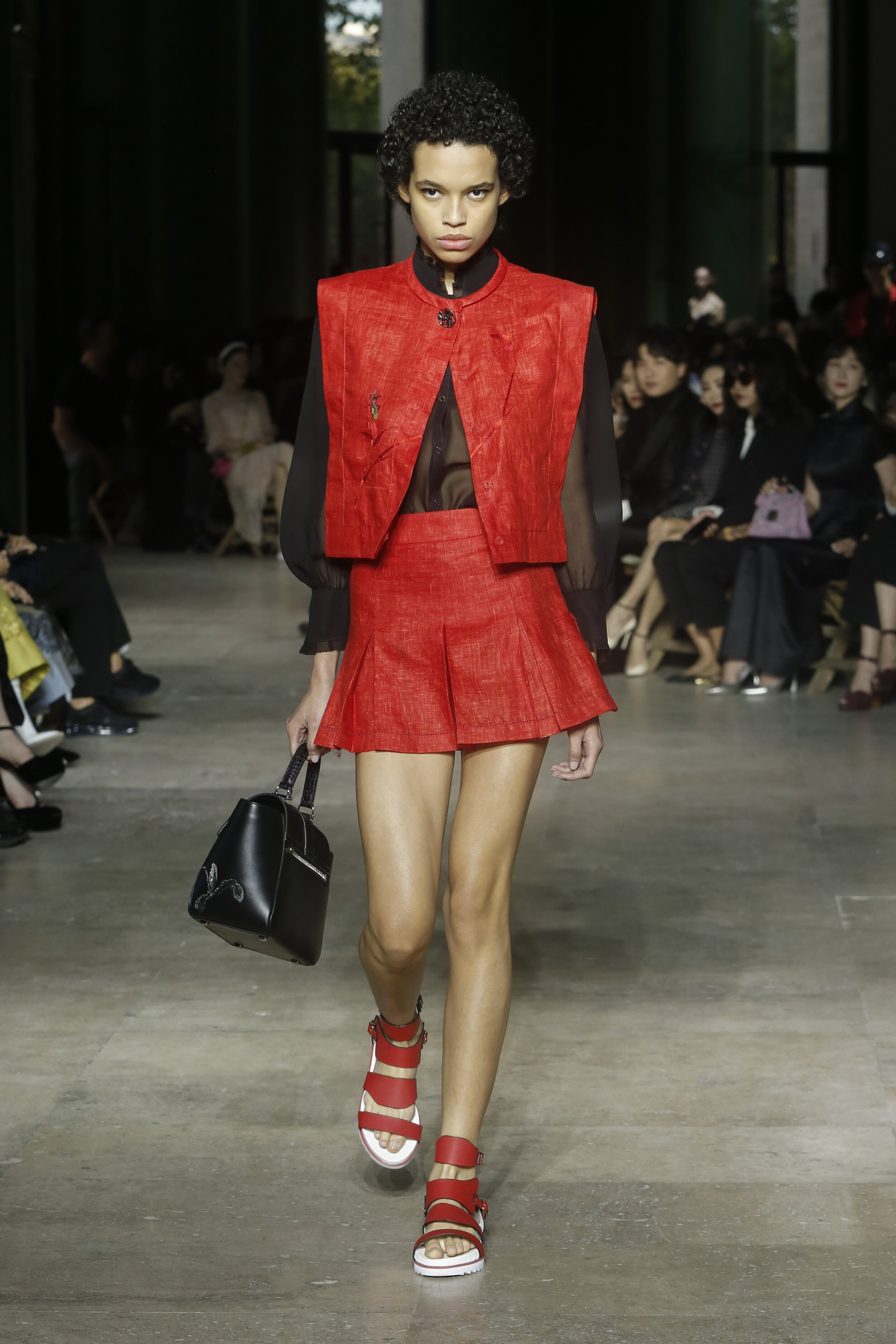 Shiatzy_Chen_SS20_Look_15_phot. Franck Mura.jpg