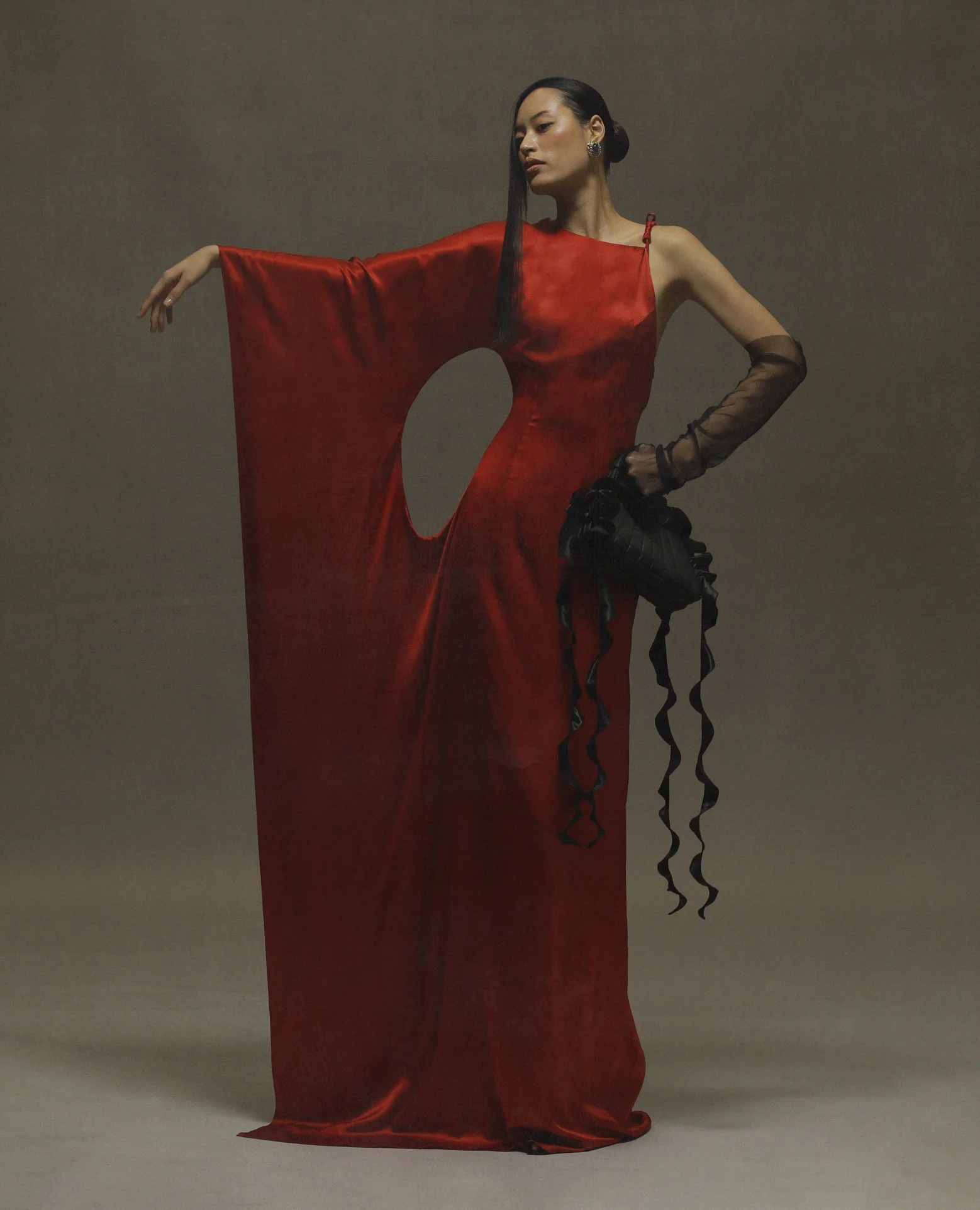 This season, FALVAON leans into a sculptural mood