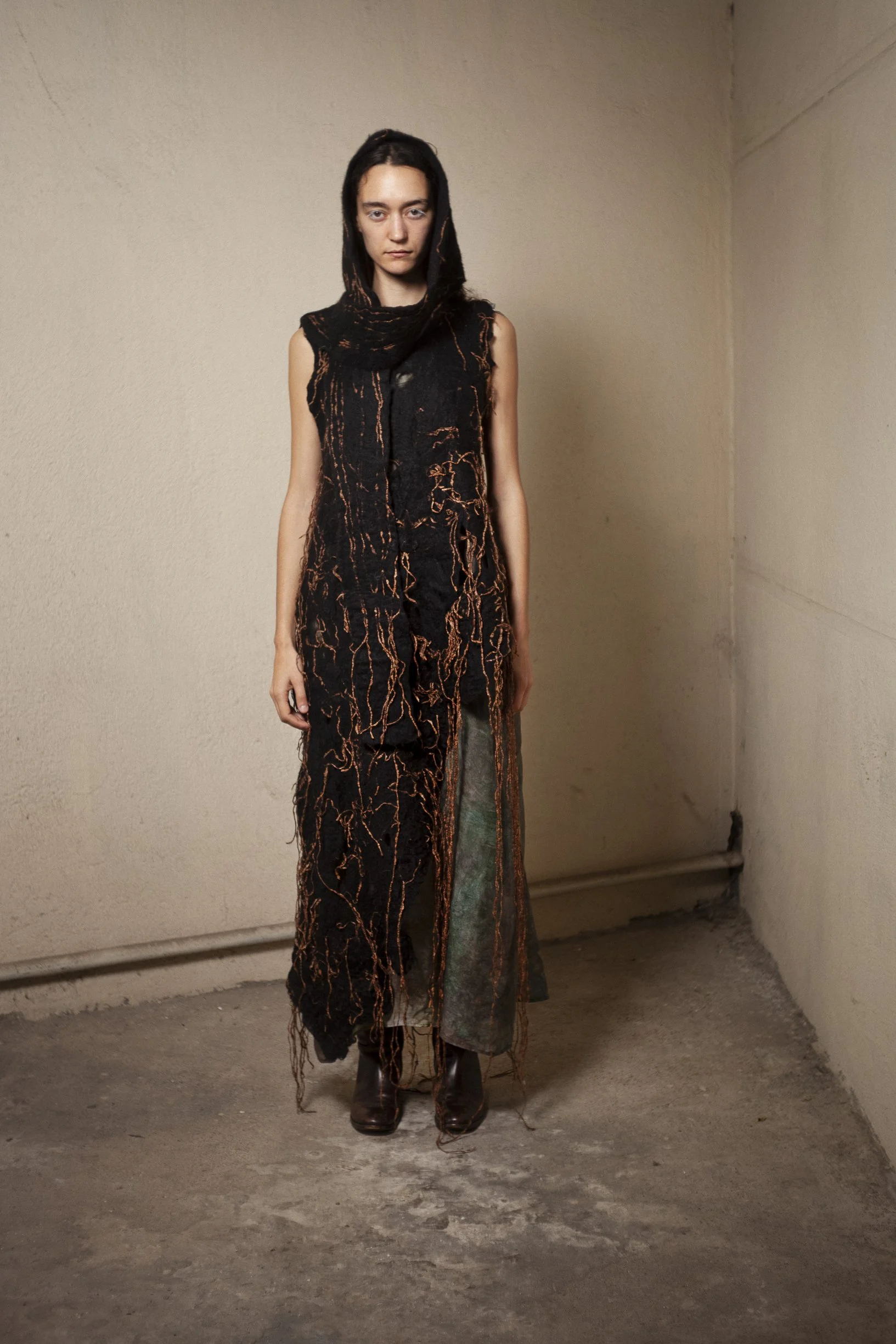 PAPIS_ENOLA_INHABITANTS_KYLEE_LOOKBOOK9.jpg
