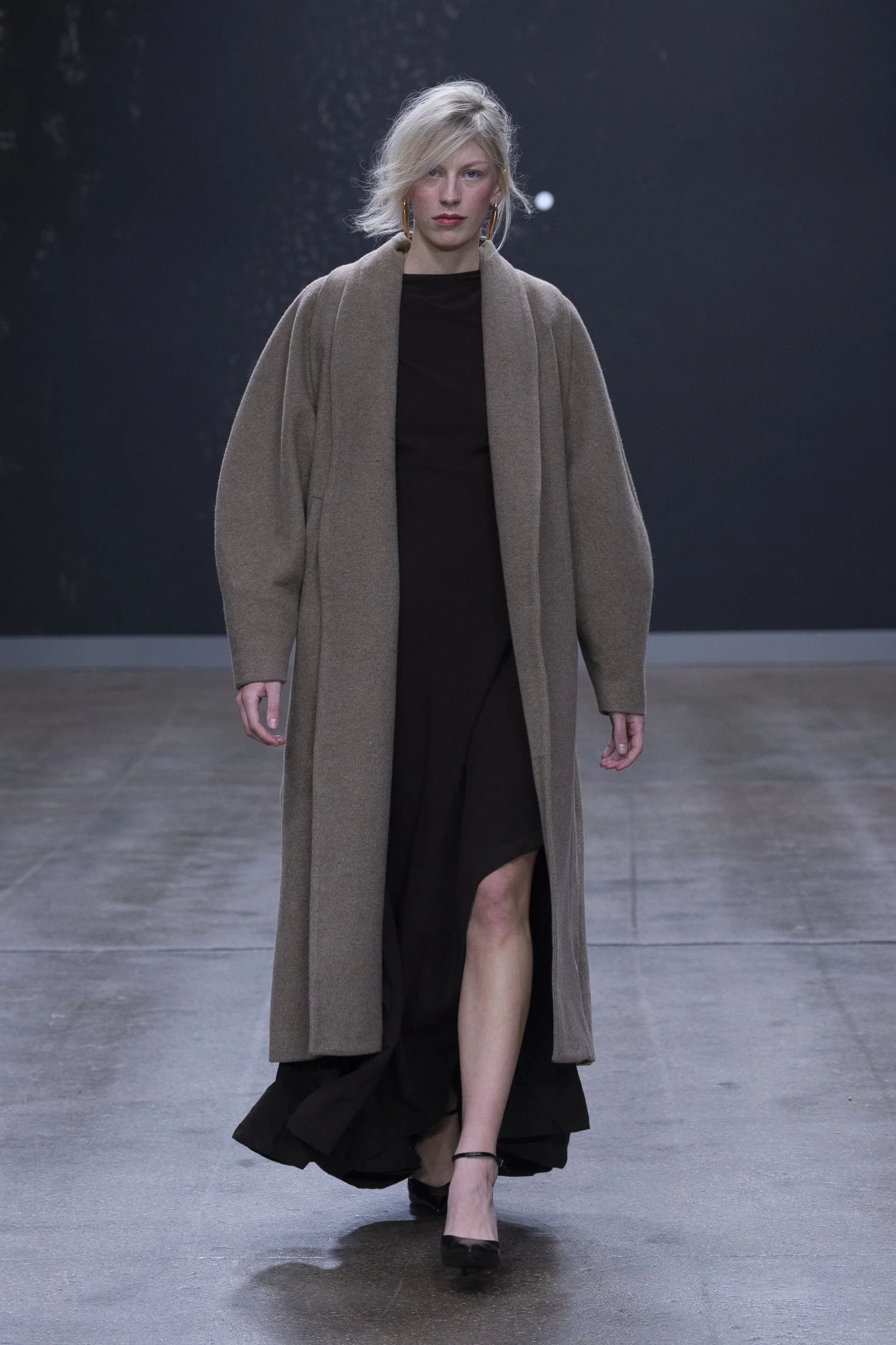 alisadudaj-silent-engravings-lfw-ss26-look-021.jpg