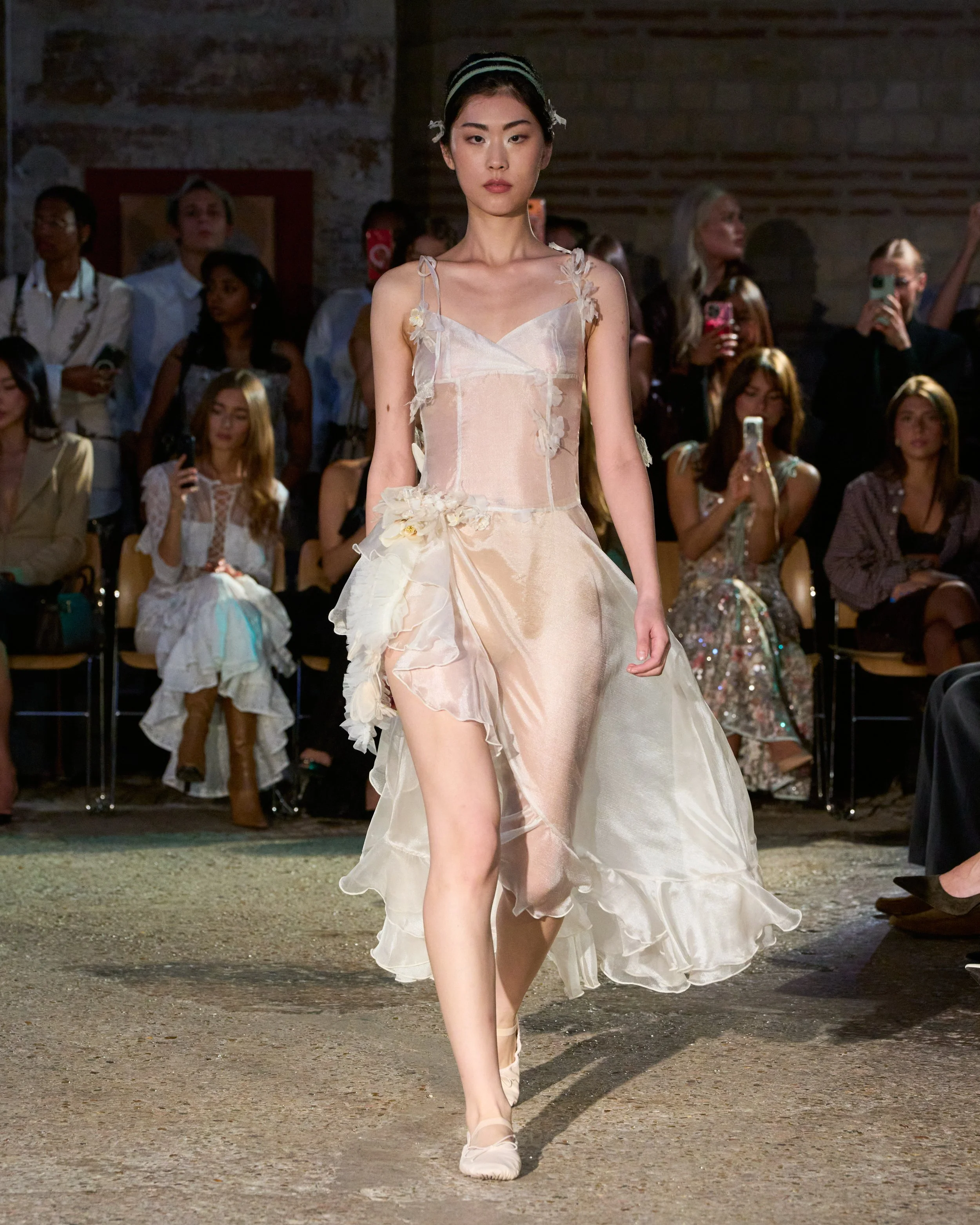 Wild rose & sparrow look 04.jpg