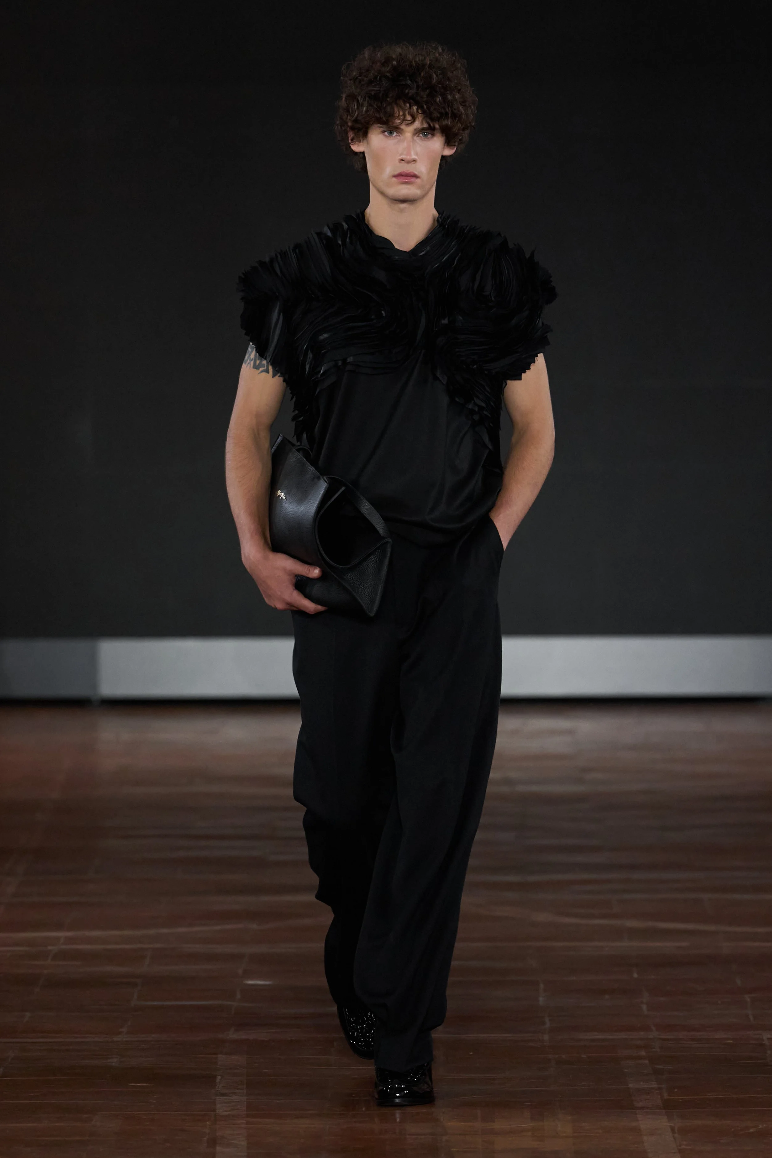 MIGUEL VIEIRA SPRING SUMMER 2027_LOOK 012.jpg