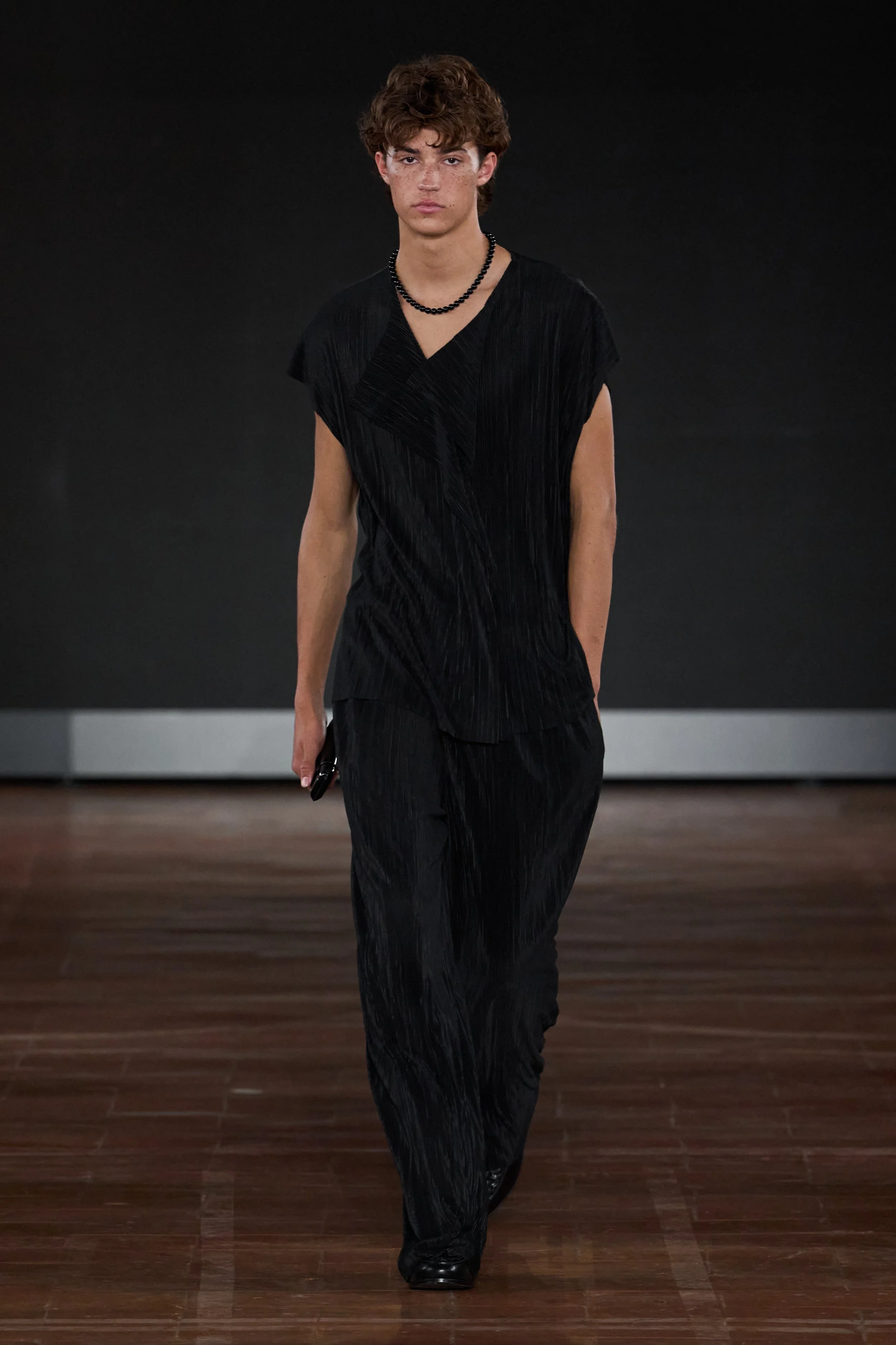 MIGUEL VIEIRA SPRING SUMMER 2027_LOOK 016.jpg