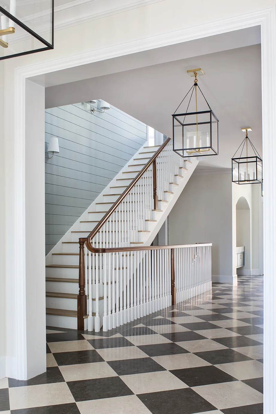 BTH_Bestor_MeghanBobPhoto_HallToStair_WEB.jpg
