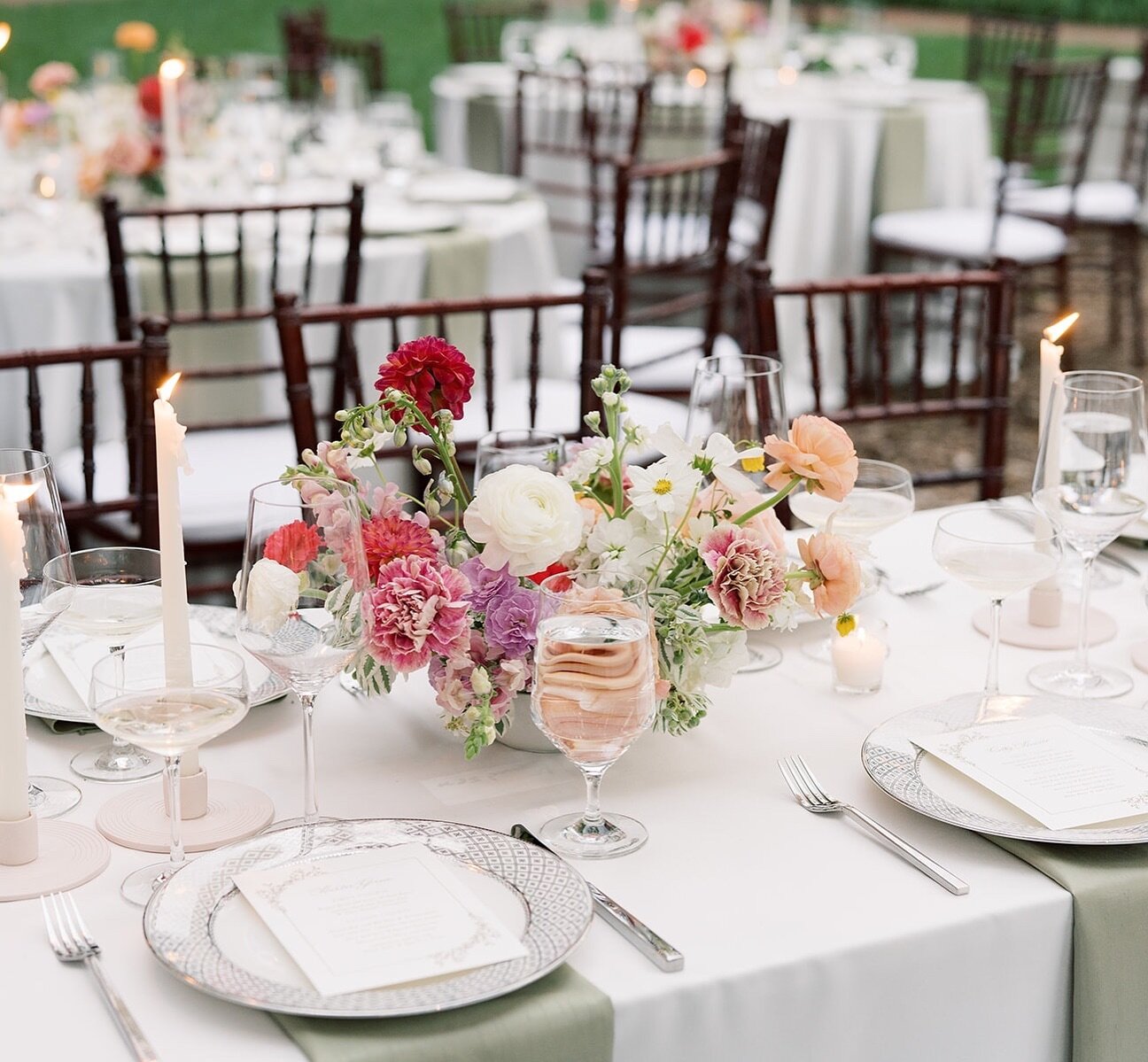 🤍

Planning &amp; Event Design: @jessicaalexanderevents
Photography: @daniellehutchinsonphotography
Videography: @bonarrigofilms
Venue: @heightshouseevents
Floral Design: @moodfleuriste
Catering: @snappeanc
Stationery: @ivyandlinendesign
Rentals: @a