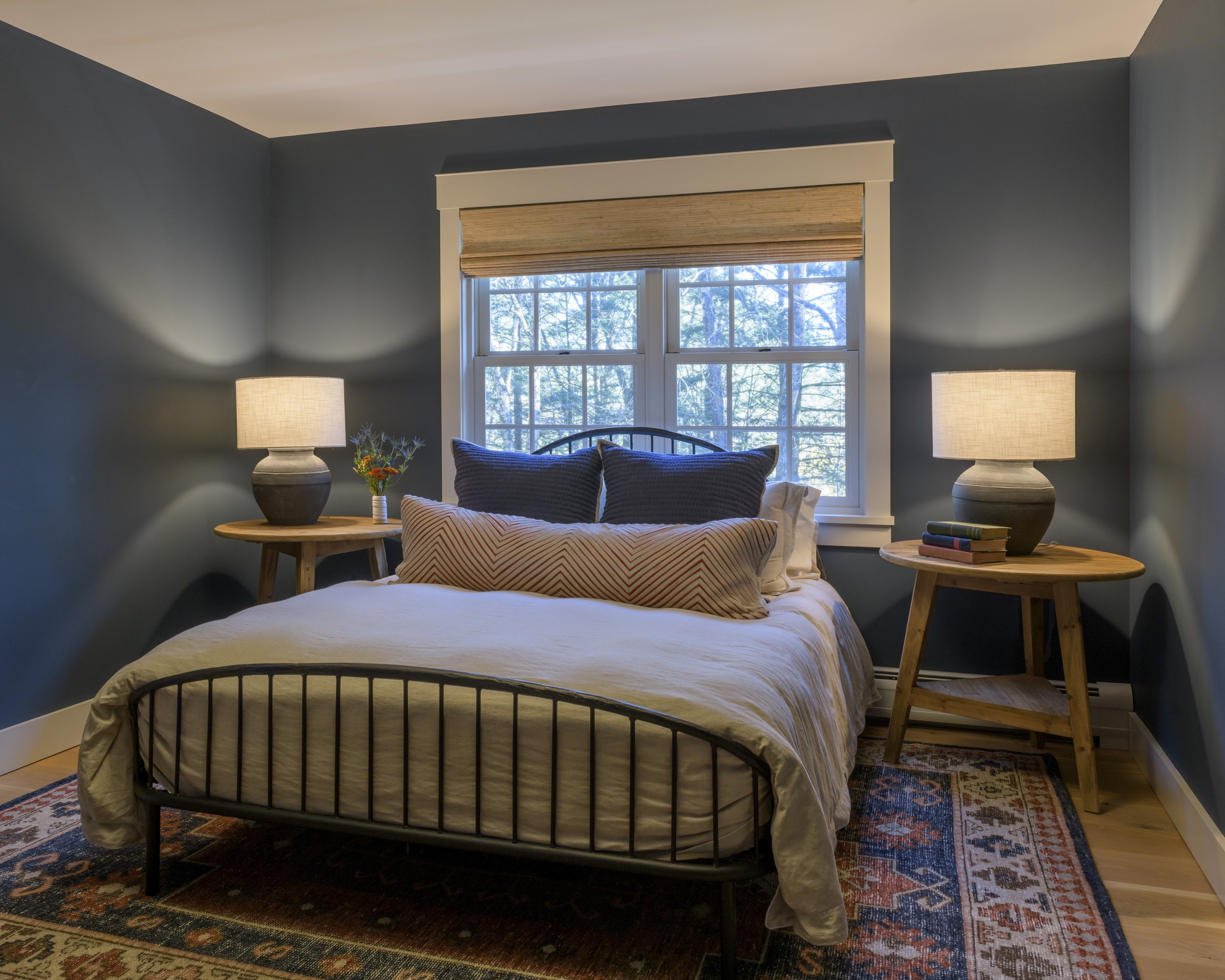 Hawk pine blue bedroom.jpg