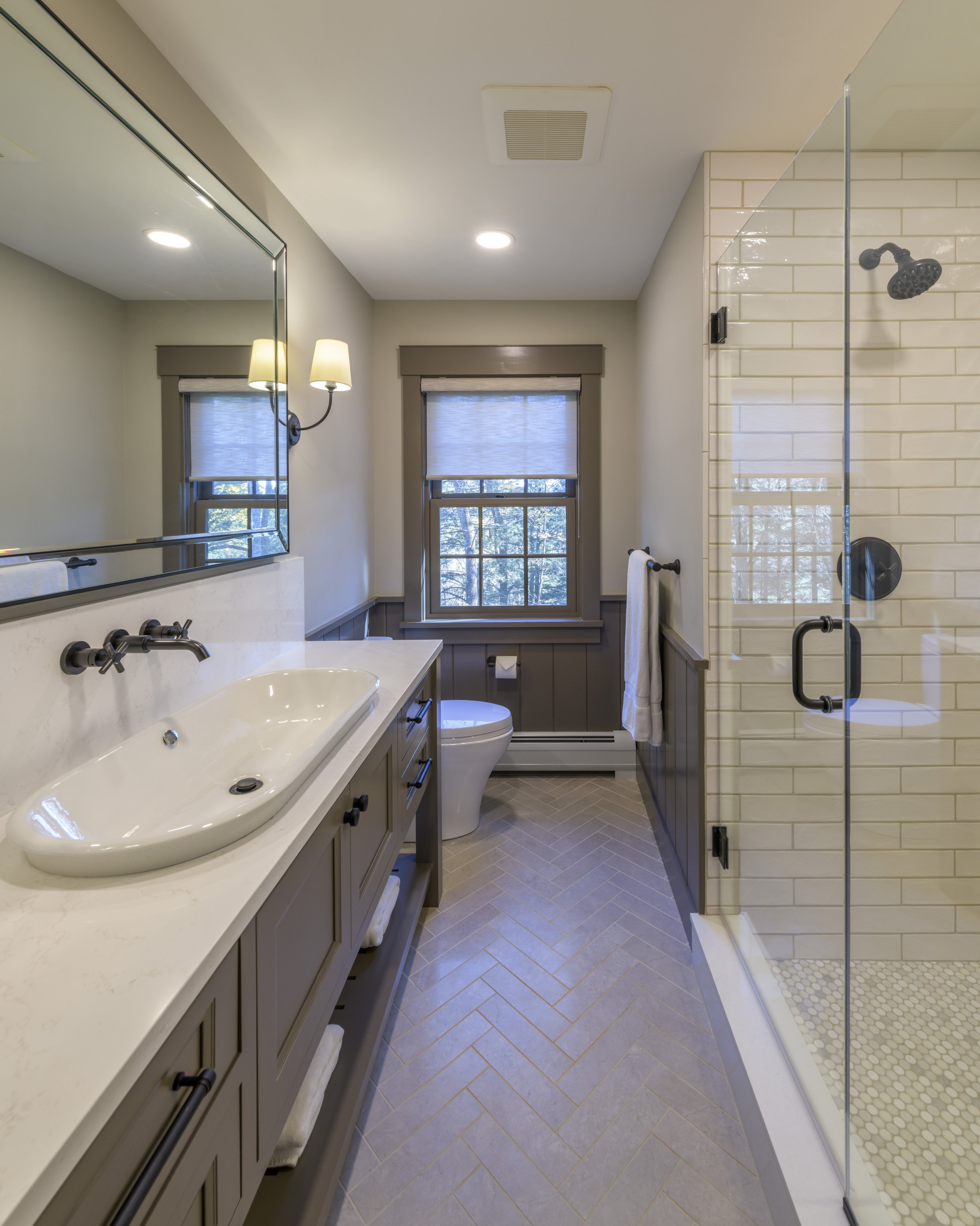 Hawk pine hall bath.jpg