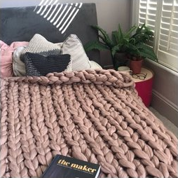 Knitted Throw
