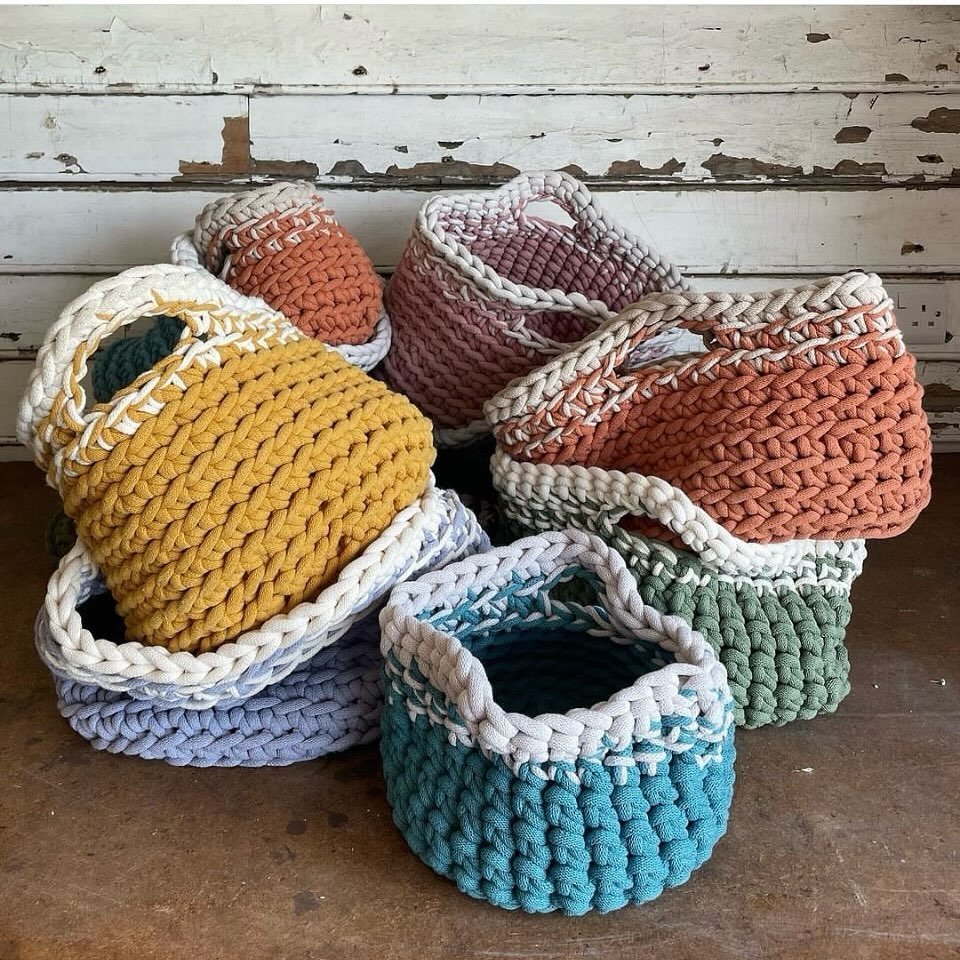 In our CROCHET WORKSHOP you have the choice to make either these lively Storage Baskets or ( please scroll) these cute Planters ! 

We have a couple of spaces left on April 21st at the beautiful @pitfieldbarnflowers in Hurstpierpoint, West Sussex. 

