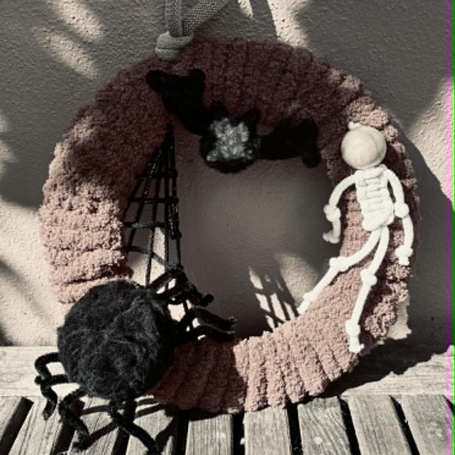 Halloween Wreath 1 SQ.jpeg