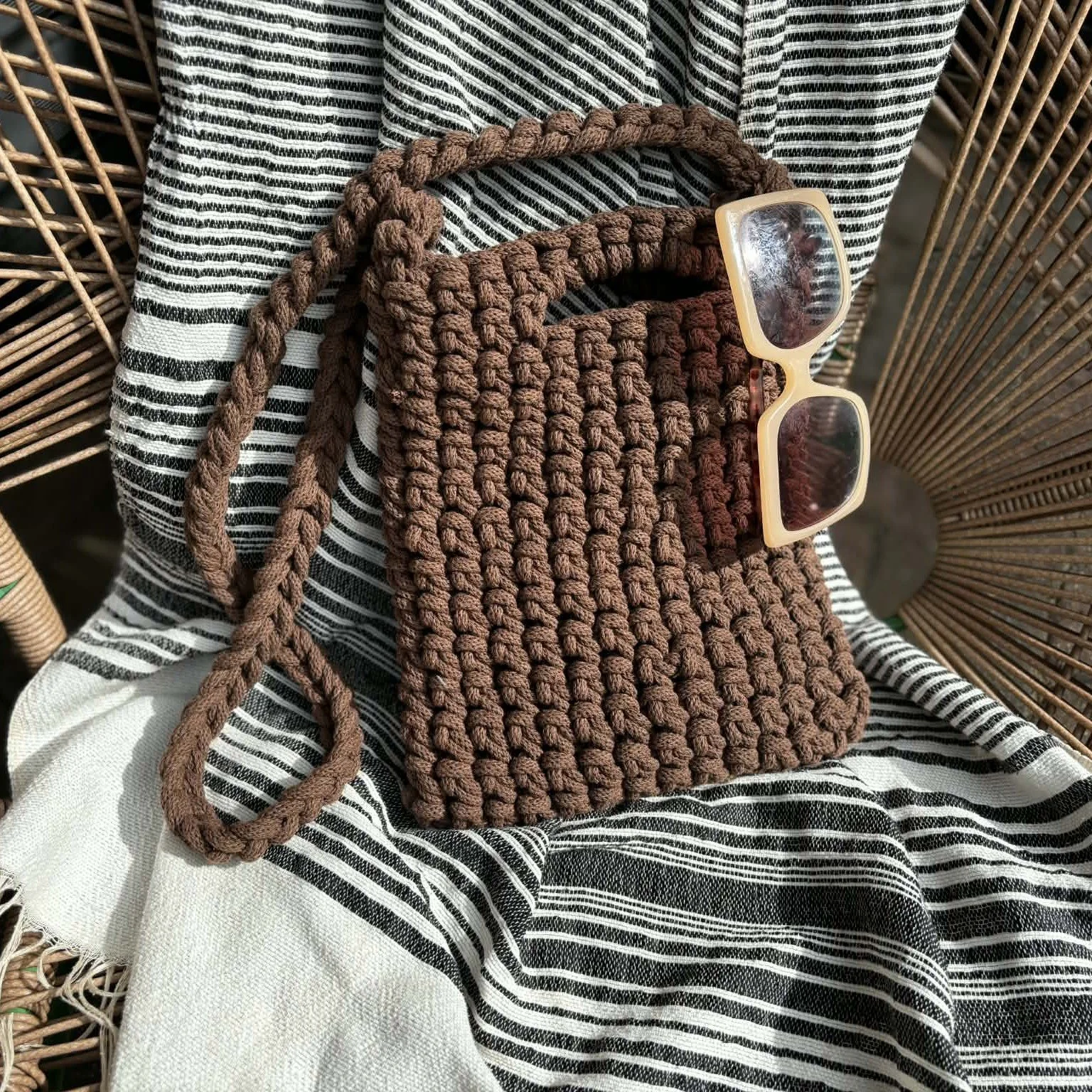 Crochet Lauren Bag Main SQ v2.jpeg