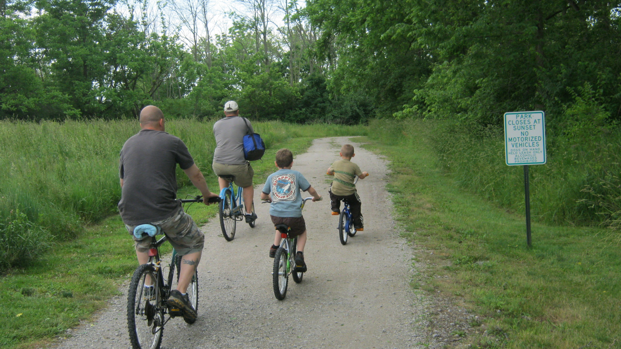 Bicyclists along the Steel Mill Trail