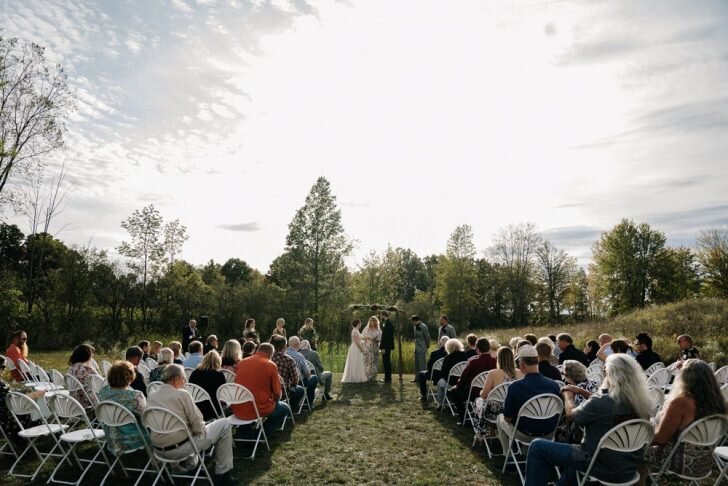 Rustic-Country-Barn-Wedding-For-8000_0003-728x486.jpg