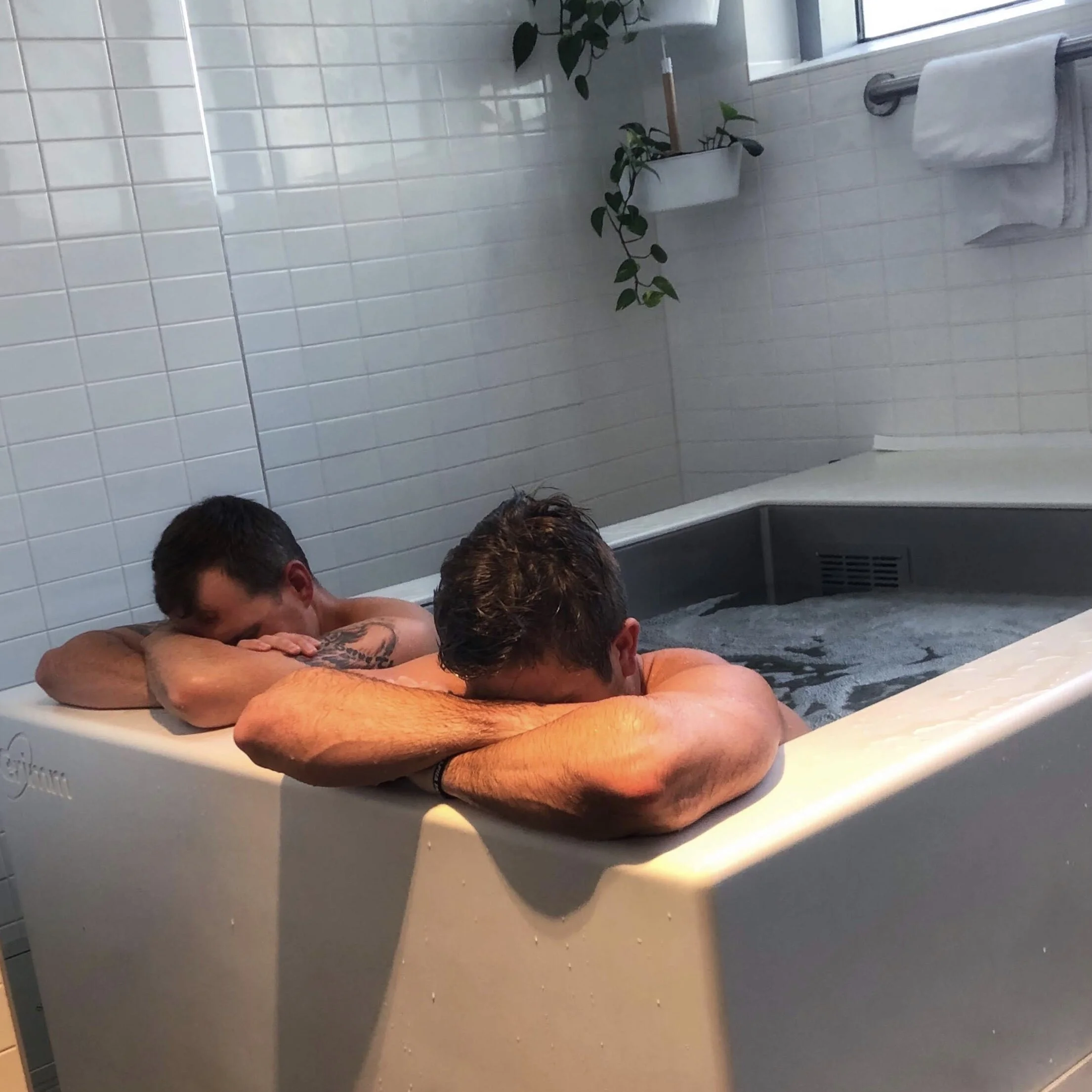 Jocko Willink on Contrast Plunge Therapy