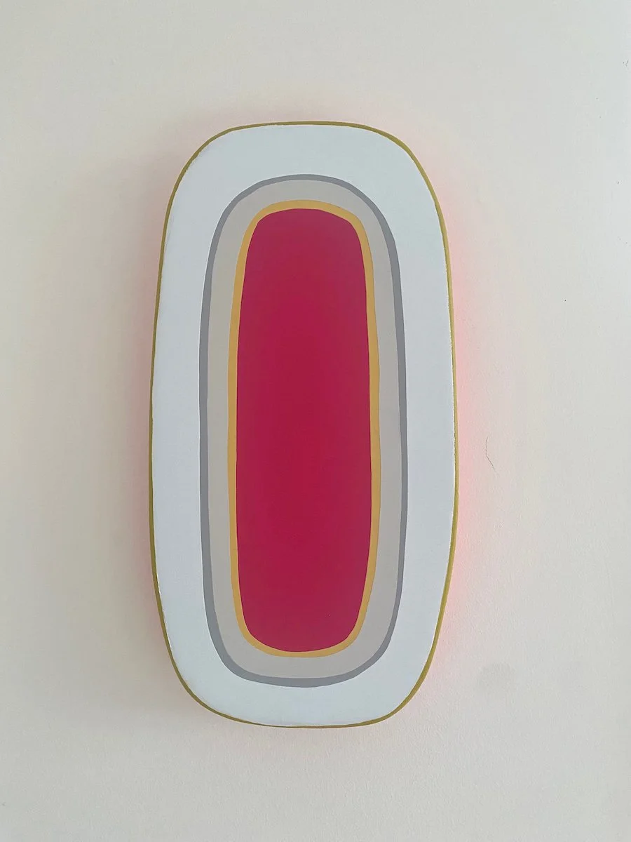 Portal - Mangeta, Grey and White