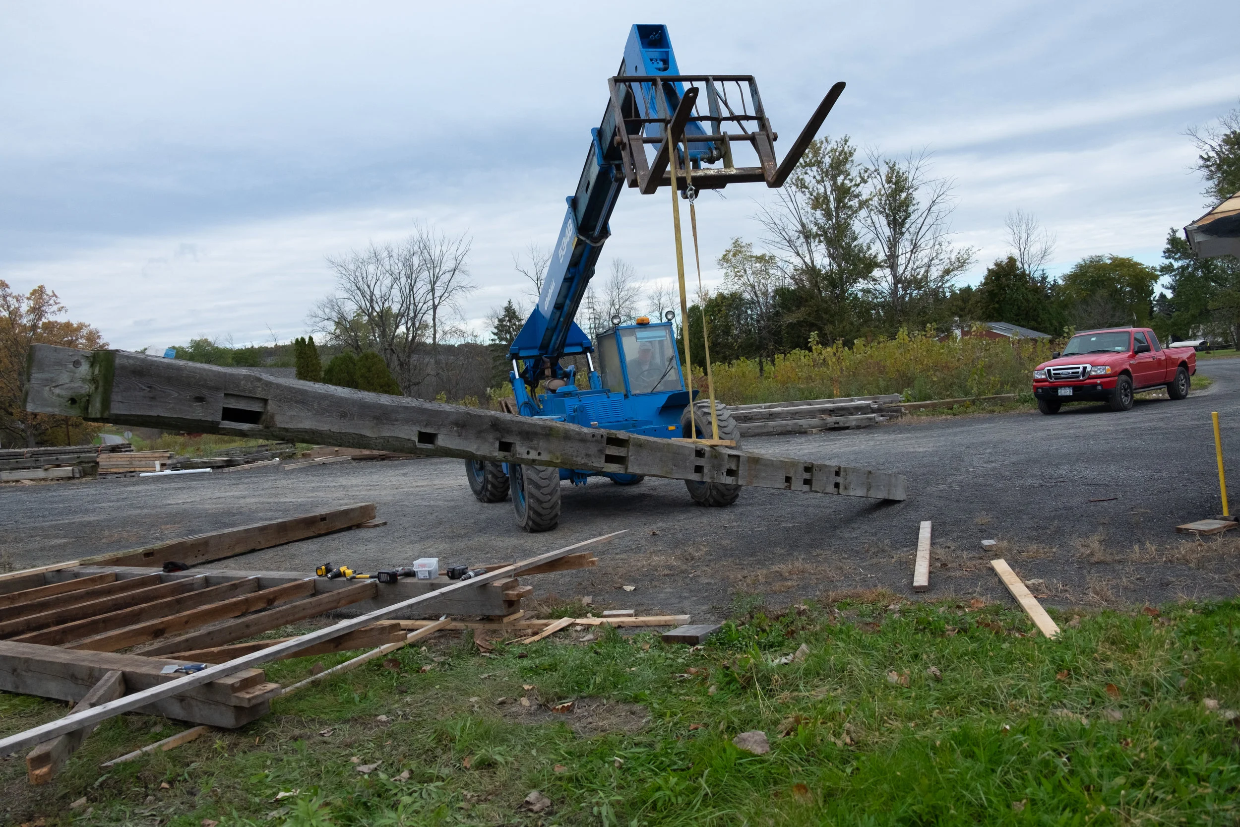 Moving beam for placement.