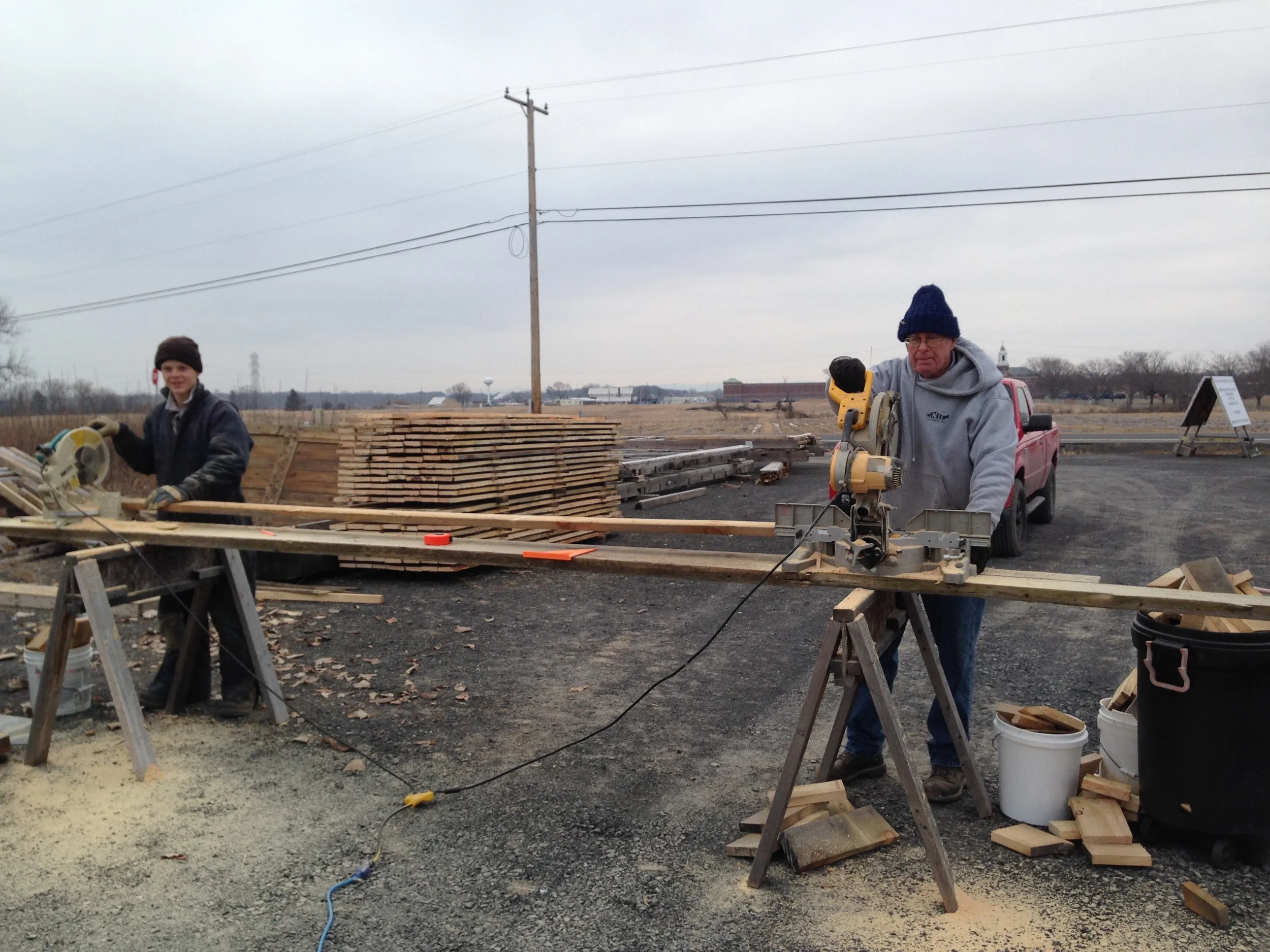  Tim &amp; Joe preparing the roof boards 