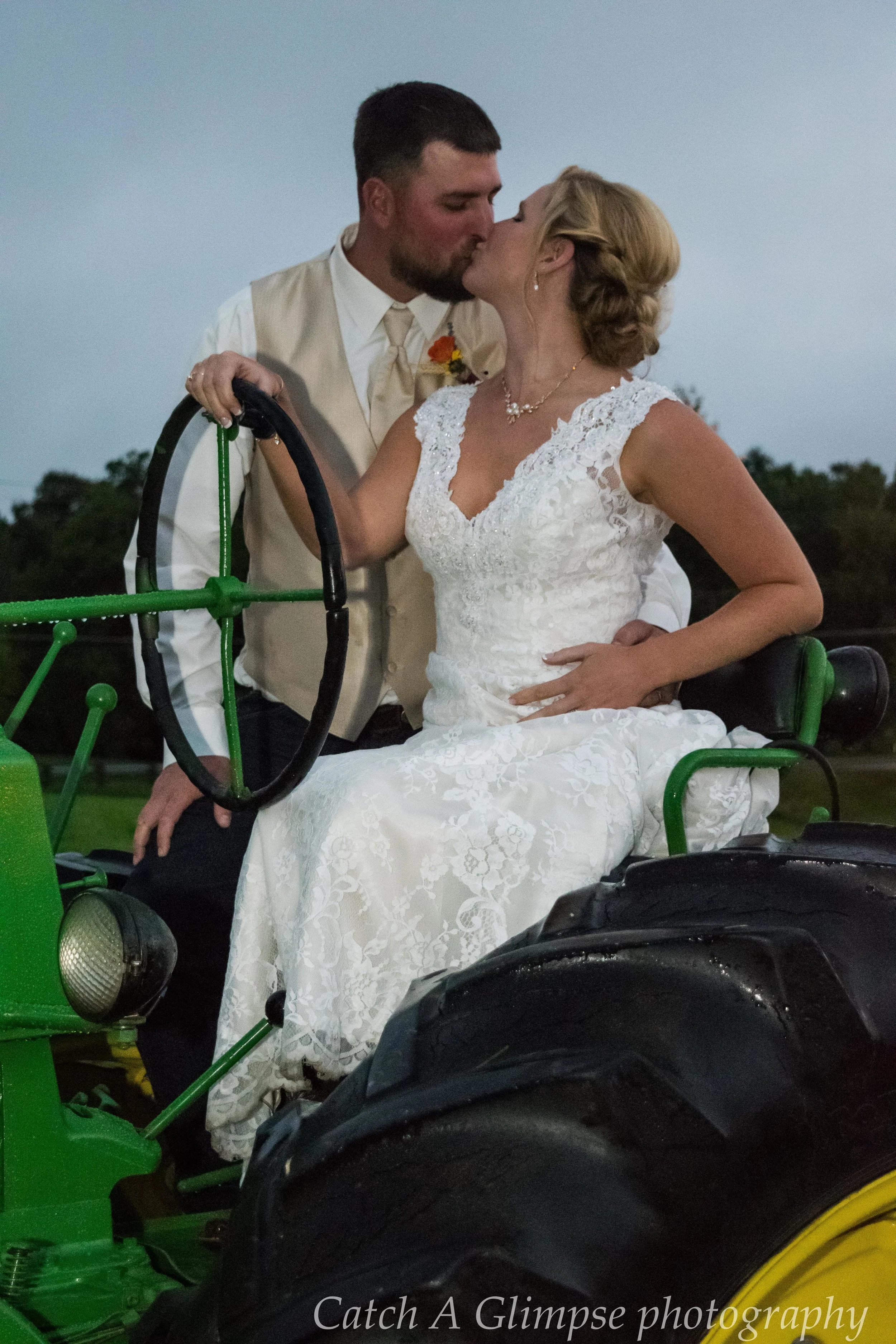 Tractor Kiss