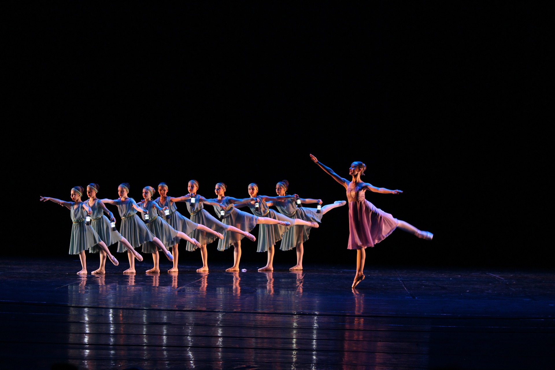 ballet-2682290_1920.jpg