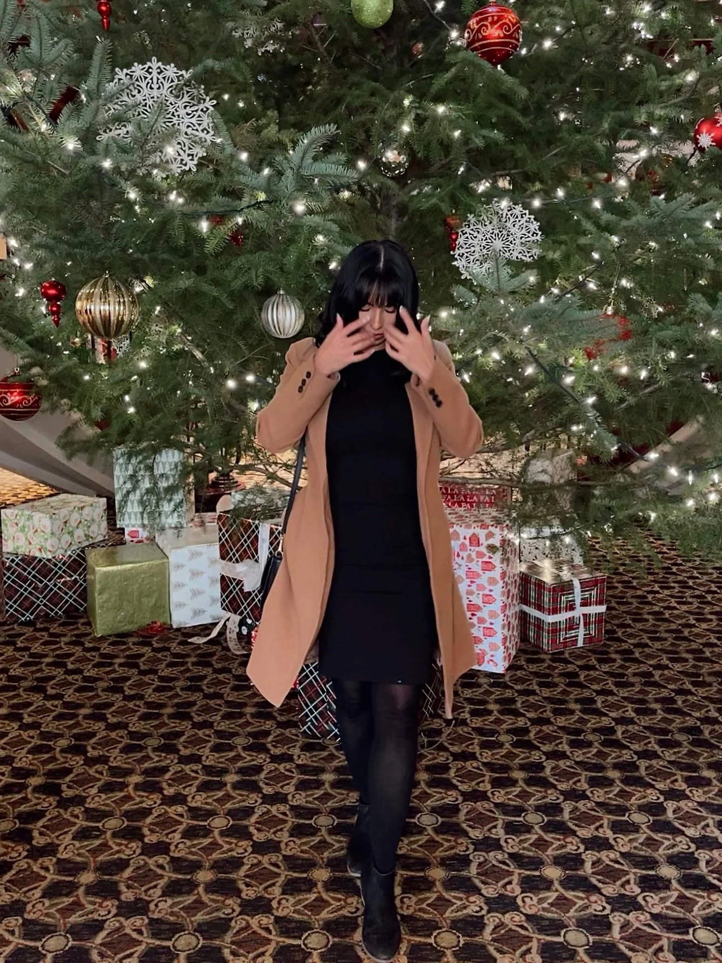 This season feels a little quieter and a little softer, yet still so full in its own way 🫶🏼

Just feeling so grateful for the people who made this year what it was. The clients who trusted me with their most meaningful moments, the support behind t