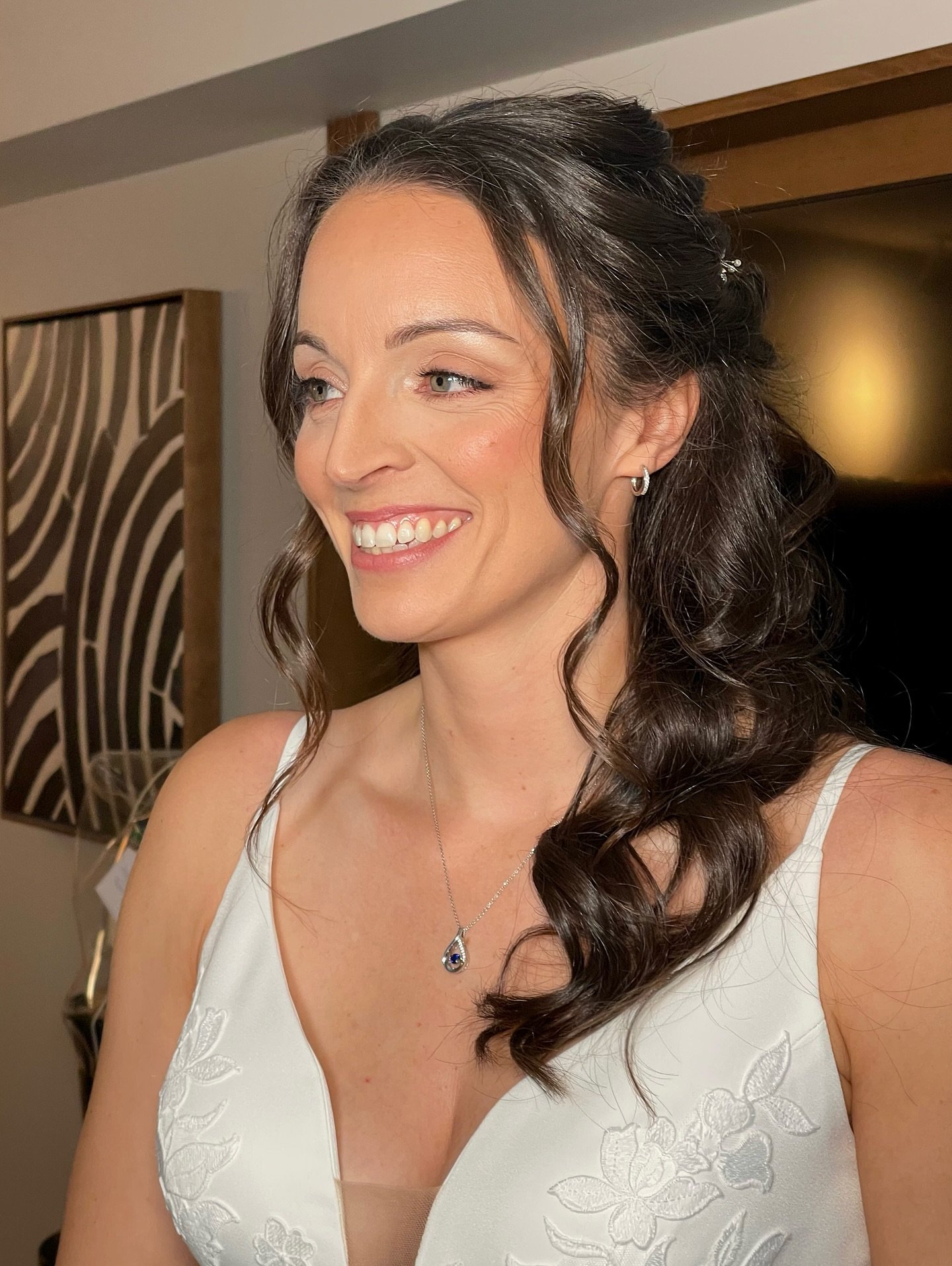 Happy Wedding Day, Ashley 🤍 my last bride of 2025 and truly the sweetest way to end the year.

Thank you for such a special morning. I&rsquo;m so honoured I got to be a small part of your day 🫶🏼

Feeling incredibly grateful for each and every 2025