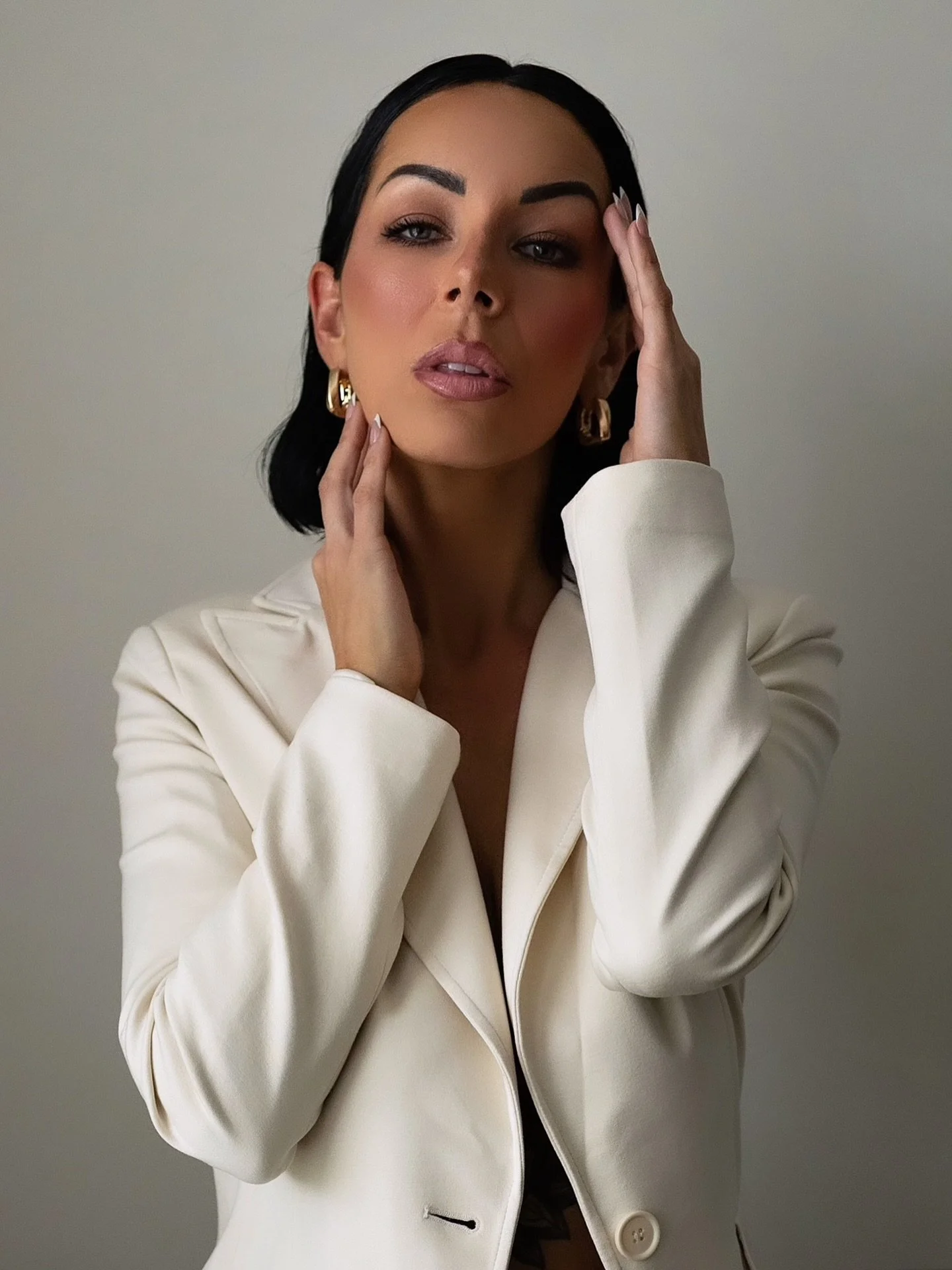 I still can&rsquo;t believe this is actually happening&hellip; My very first workshop is 𝘵𝘰𝘮𝘰𝘳𝘳𝘰𝘸. 

Teaching like this has lived on my heart forever but for so long I kept it tucked away. I told myself I wasn&rsquo;t ready yet. That I needed