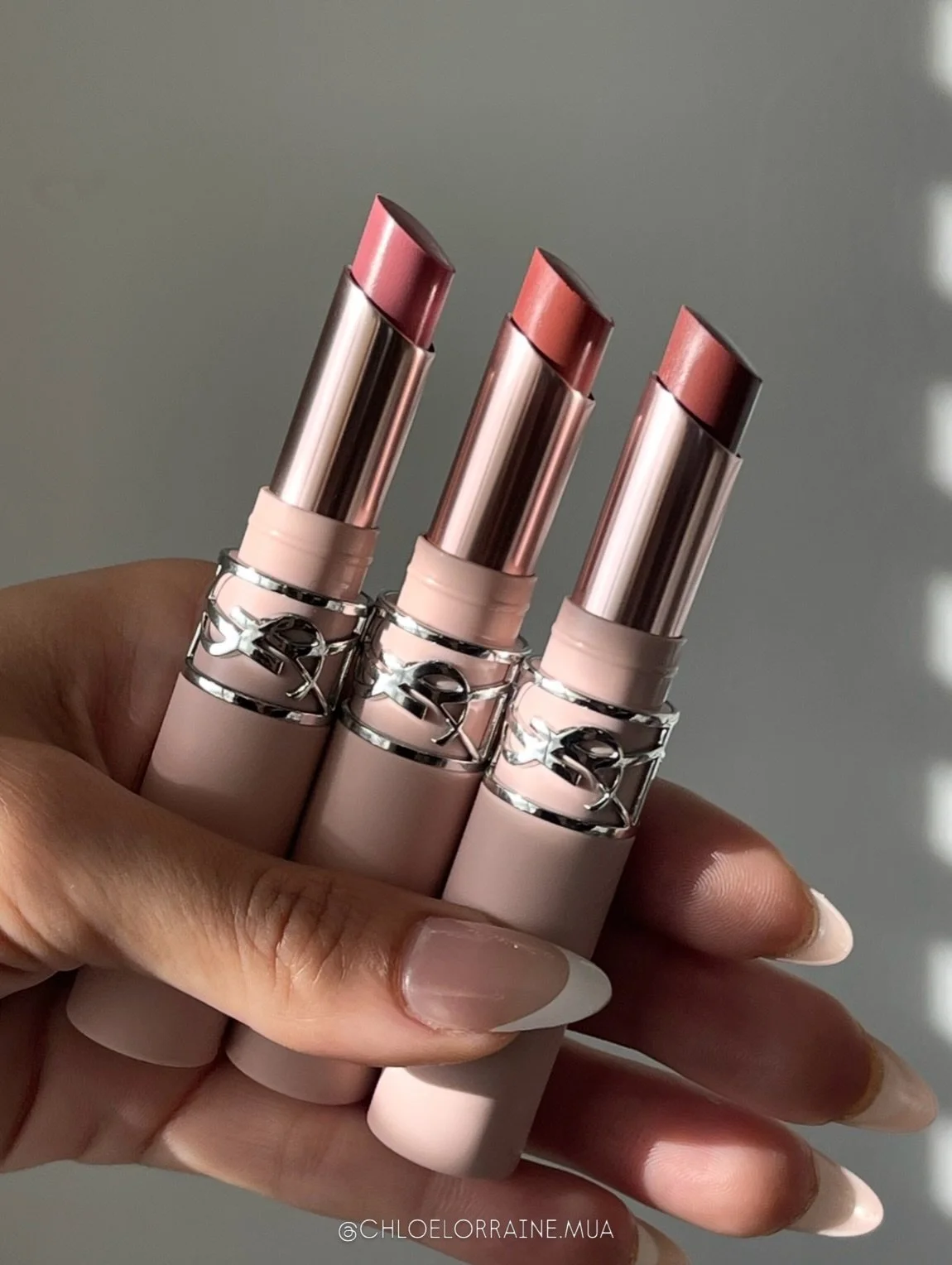@yslbeauty LOVENUDE LIP BLUSHER &amp; KISS SHAPER 🤍 {gifted}

Introducing the YSL Loveshine Nude Lip Blusher 🎀 a soft-blur formula that smooths the look of lips with a matte finish, while feeling as comfortable as a balm. Pair it with the new YSL K