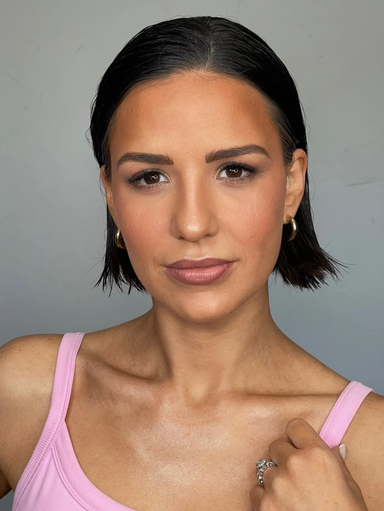 come and see me 🧚🏼&zwj;♀️🪄

please visit www.chloelorrainemakeupartistry.com to inquire ✨

#makeupartist #softglammakeuplook #bridalmakeup #naturalglam #makeupideas

vancouver island, vancouver island makeup artist, wedding makeup, event makeup, b