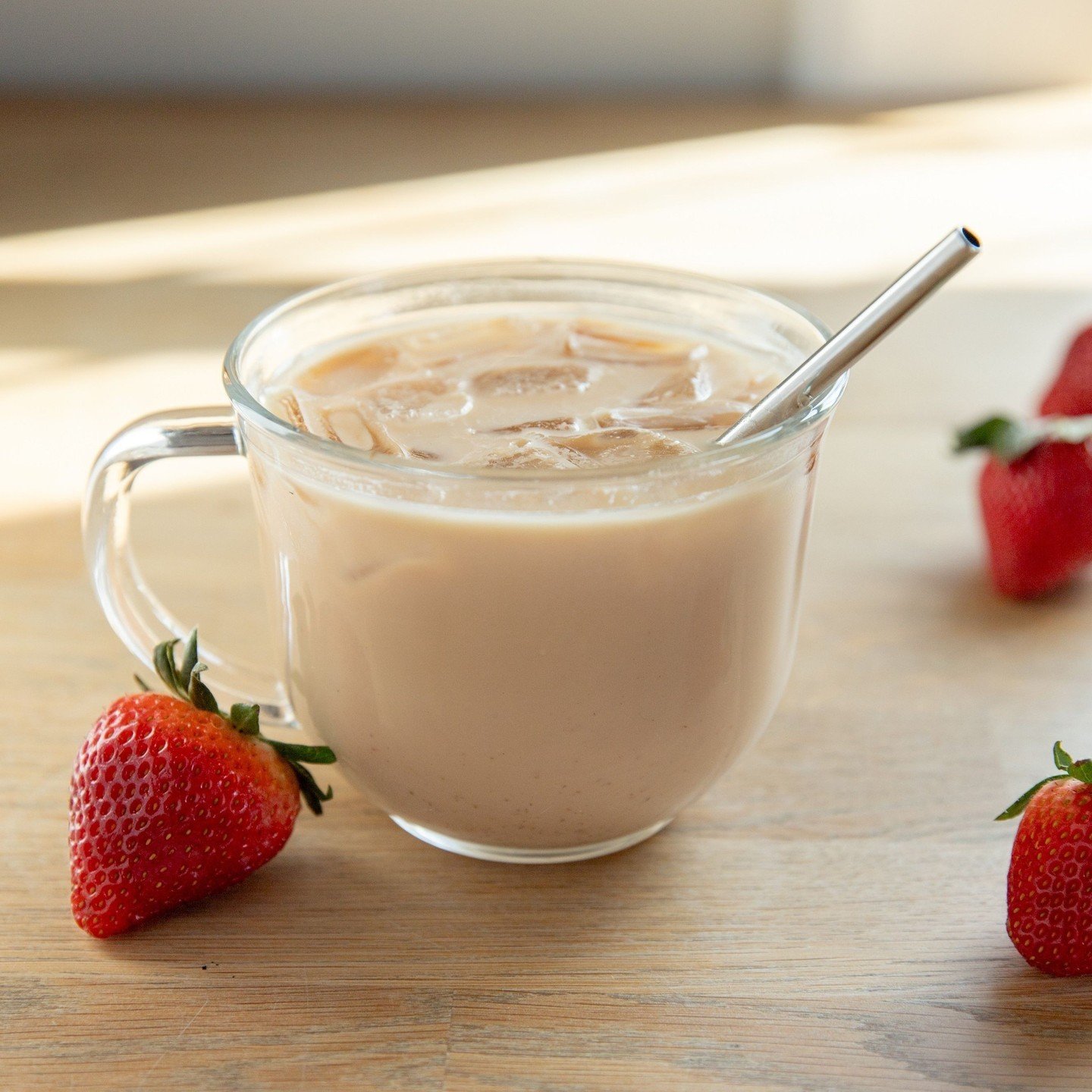 We're celebrating the season with our new Stirring Up Spring Iced Latte! This refreshing beverage is made with lavender syrup, strawberry puree, espresso, and your choice of milk. 🍓 Available while supplies last!