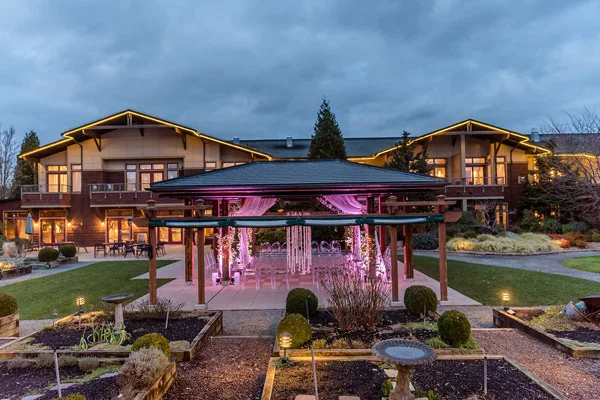 Willows Lodge