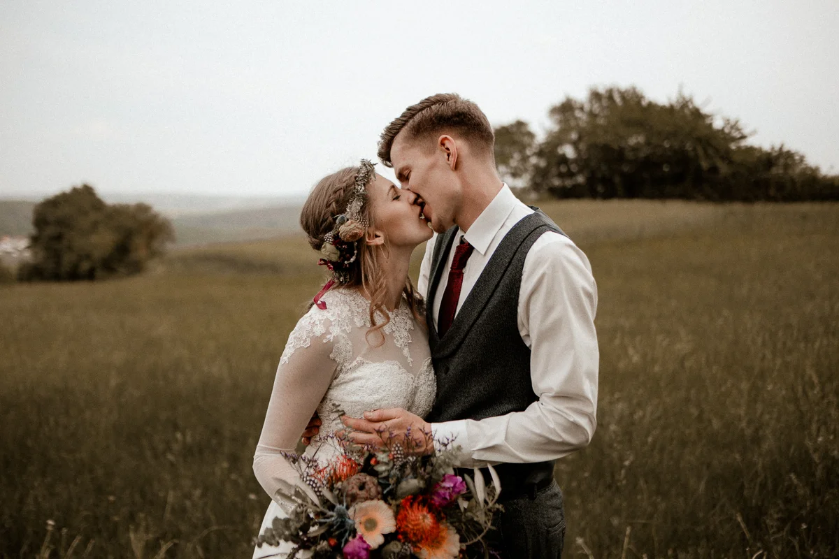 wholeheartedweddings-TimoMatthies-weddingphotography-moody-Melanie-Henrick-Mannheim-081.jpg