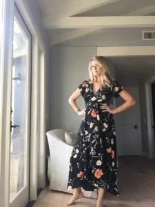 (btw wrap dresses are great for PP and easy boob access. This one is from @ChristyDawn)
