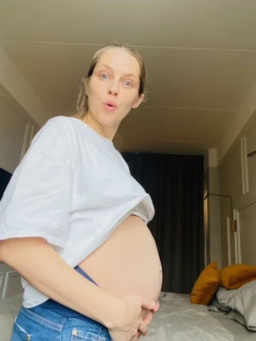 Week 19 Pregnancy VLOG, baby 4 by Teresa Palmer