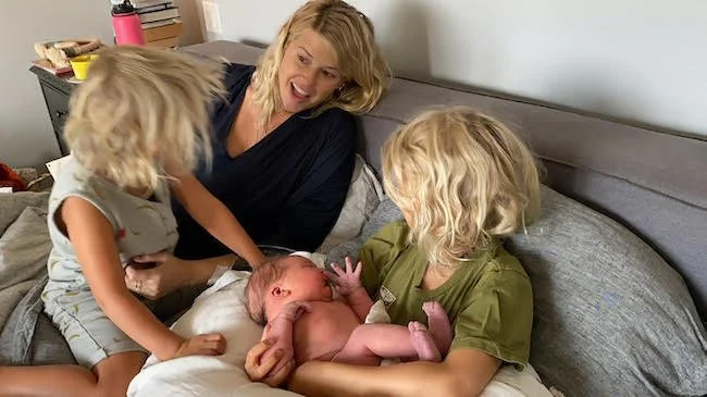 Introducing New Baby To Siblings