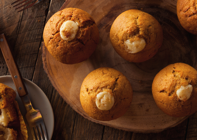 Recipe: Pumpkin Cinnamon Muffins with Maple Cream Cheese