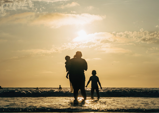 10 Childhood Experiences That Cost Nothing