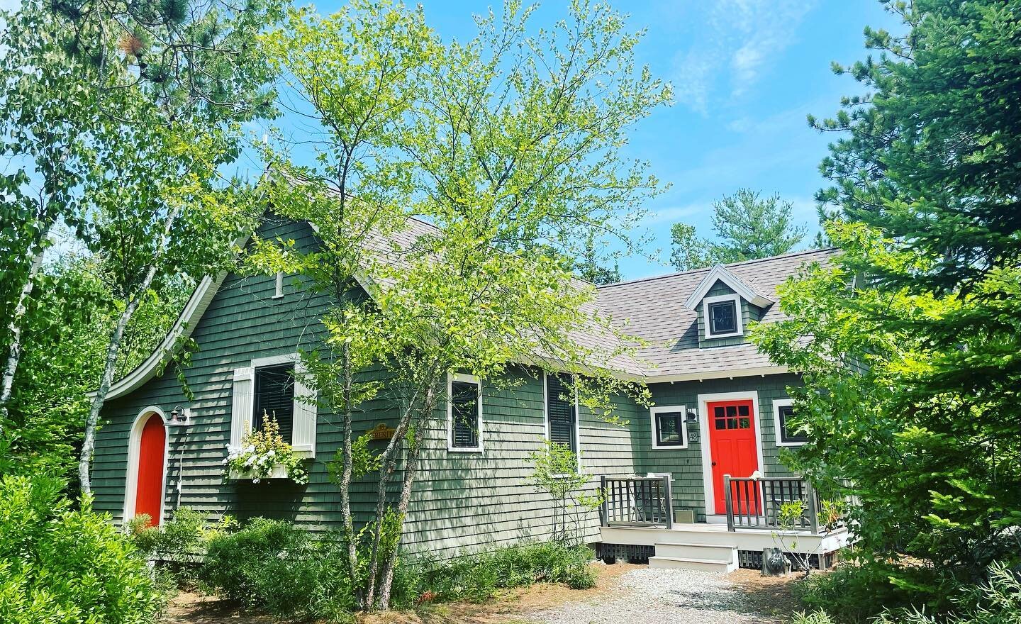 Get lost in nature @hiddenpond. Experience the newly renovated cottages by @toddsynderny. Each one is serene, private and the perfect spot to escape.