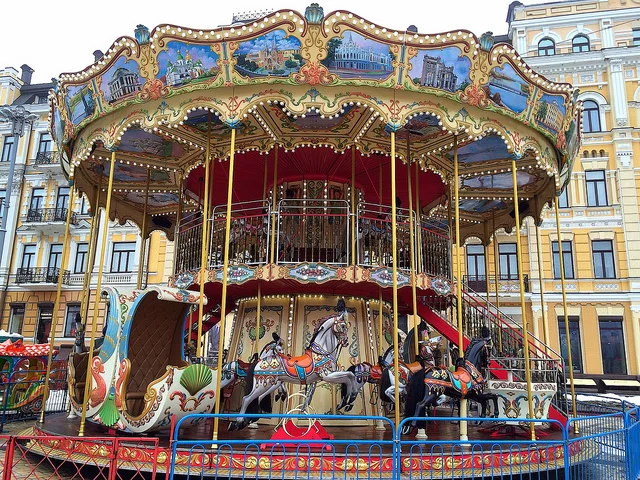 4 Ways to Manage Investor Risk Amid Low Volatility