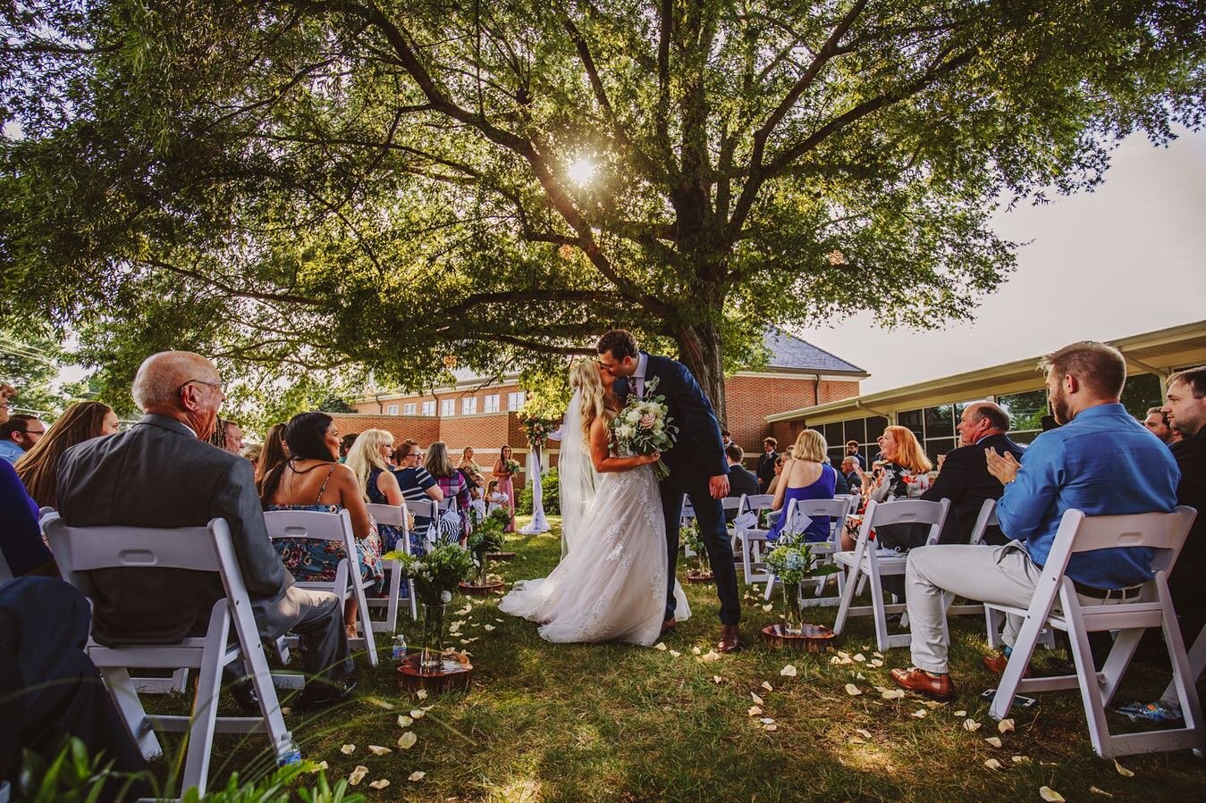 Nature Ceremony - When your wedding planner is this good!🤗
.planner: @momma_pig 
.
#weddingphotography #kissattheendoftheaisle #ncweddingphotographer #ncwedding #ncweddingvenue #weddingphotographer #fearlessphotographer