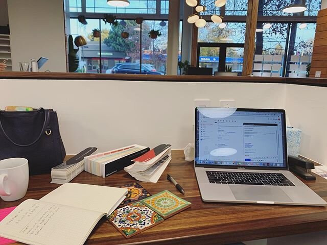 It&rsquo;s a little thing, but sometimes I can&rsquo;t believe how lucky I am to have this job. ❤️
..
#gratitude #grateful #realestatewithheart #designed #mompreneur #fridayvibes #deepthoughtsbyjess