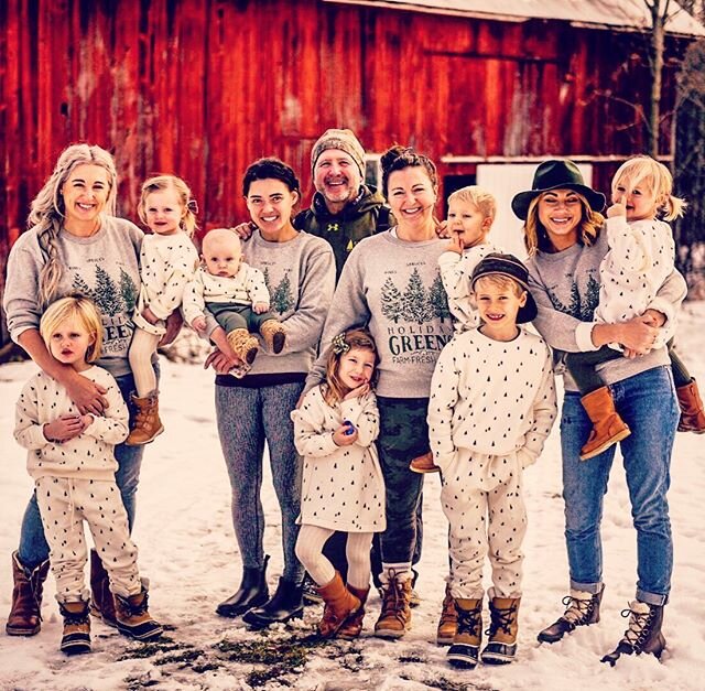 Merry &amp; happy everything - from our #family to yours - thank you all from the bottom of our hearts for an amazing 2019 season 💚❤️ We LOVE seeing all the beautiful pictures of you keeping it real and #fresh - keep em coming! 🎄