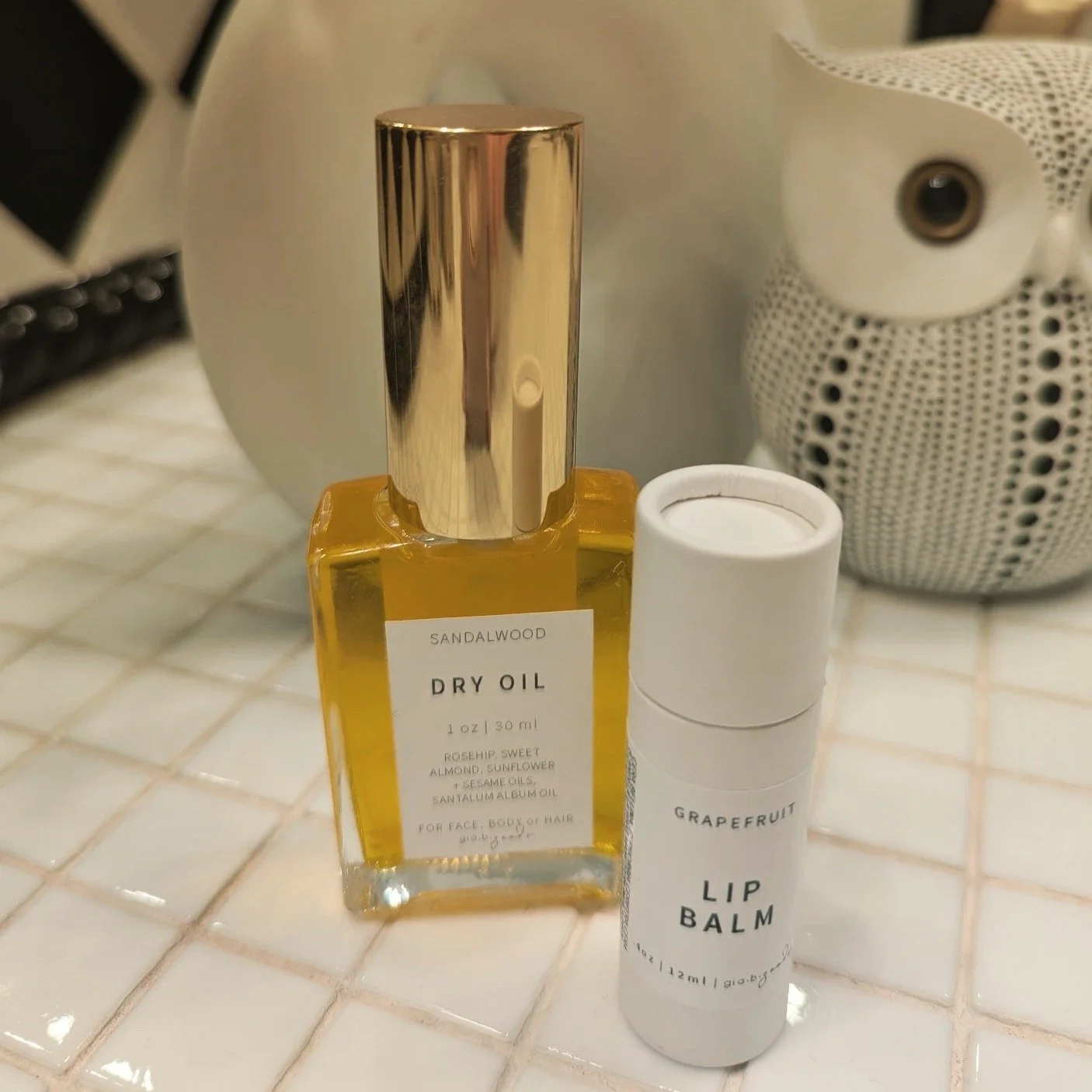 "I got Gia b&rsquo;s lip balm and dry oil as a gift &mdash; what a treat! I am loving them both &amp; omg, they smell SO good 🙌🫶"

- A.B.