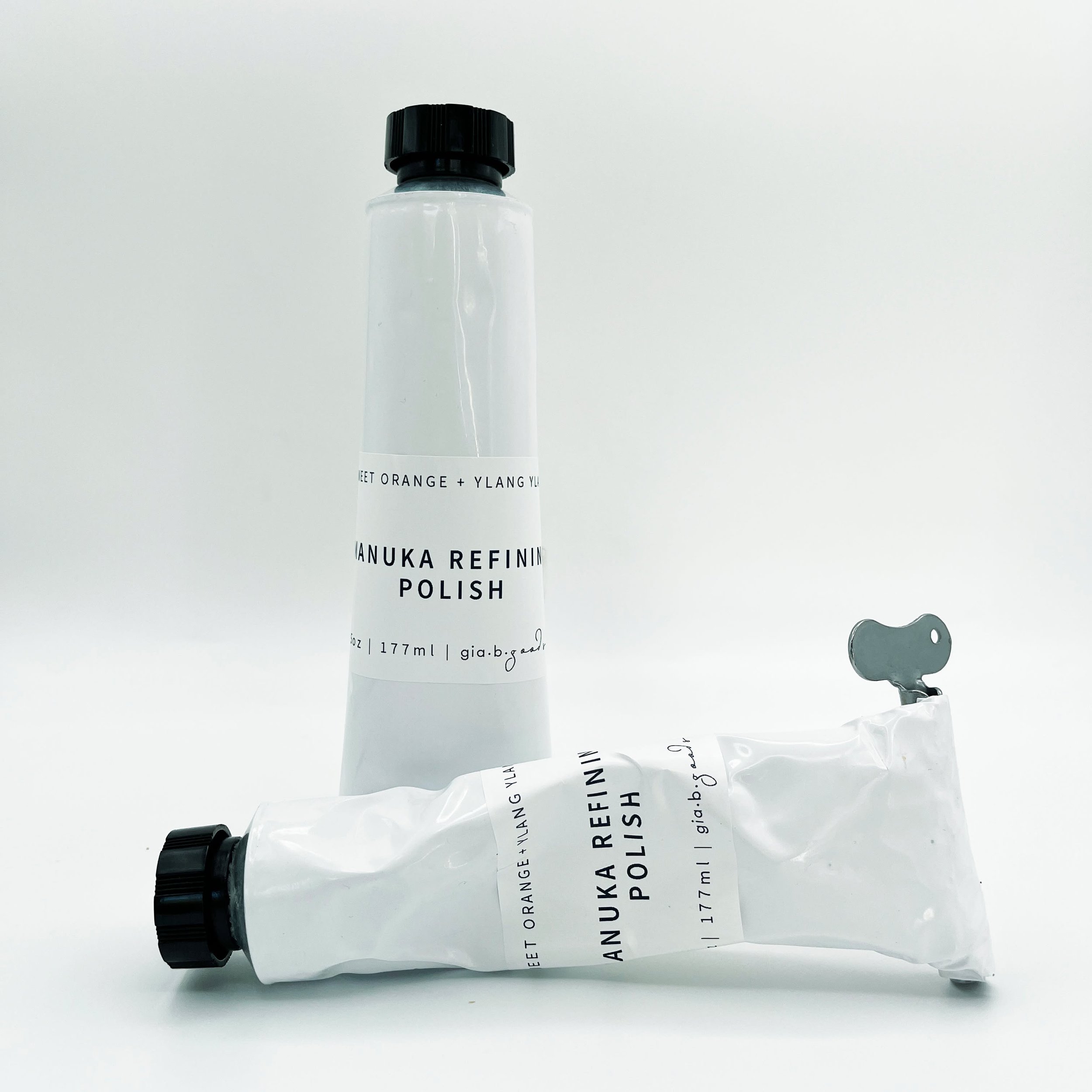 It took years to perfect my newest, plant-powered formula&hellip;&nbsp;

The solution was two-part: 1. finely ground walnut shells + pink Himalayan salt for texture + exfoliation, and 2. a smidge of natural coconut surfactant to keep it on your skin 