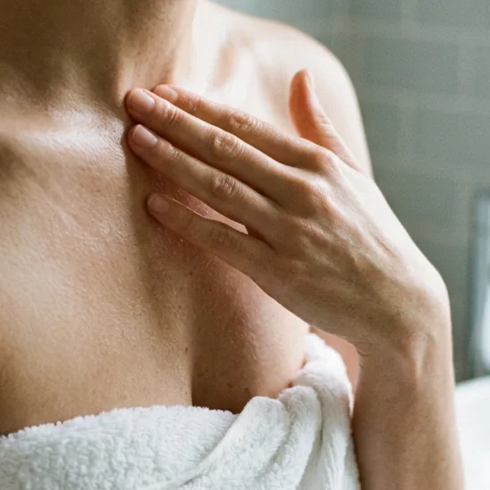 woman+applying+barrier+repair.webp