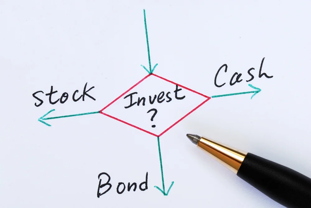 Why Are Bonds Considered Safer Than Stocks to Invest in?