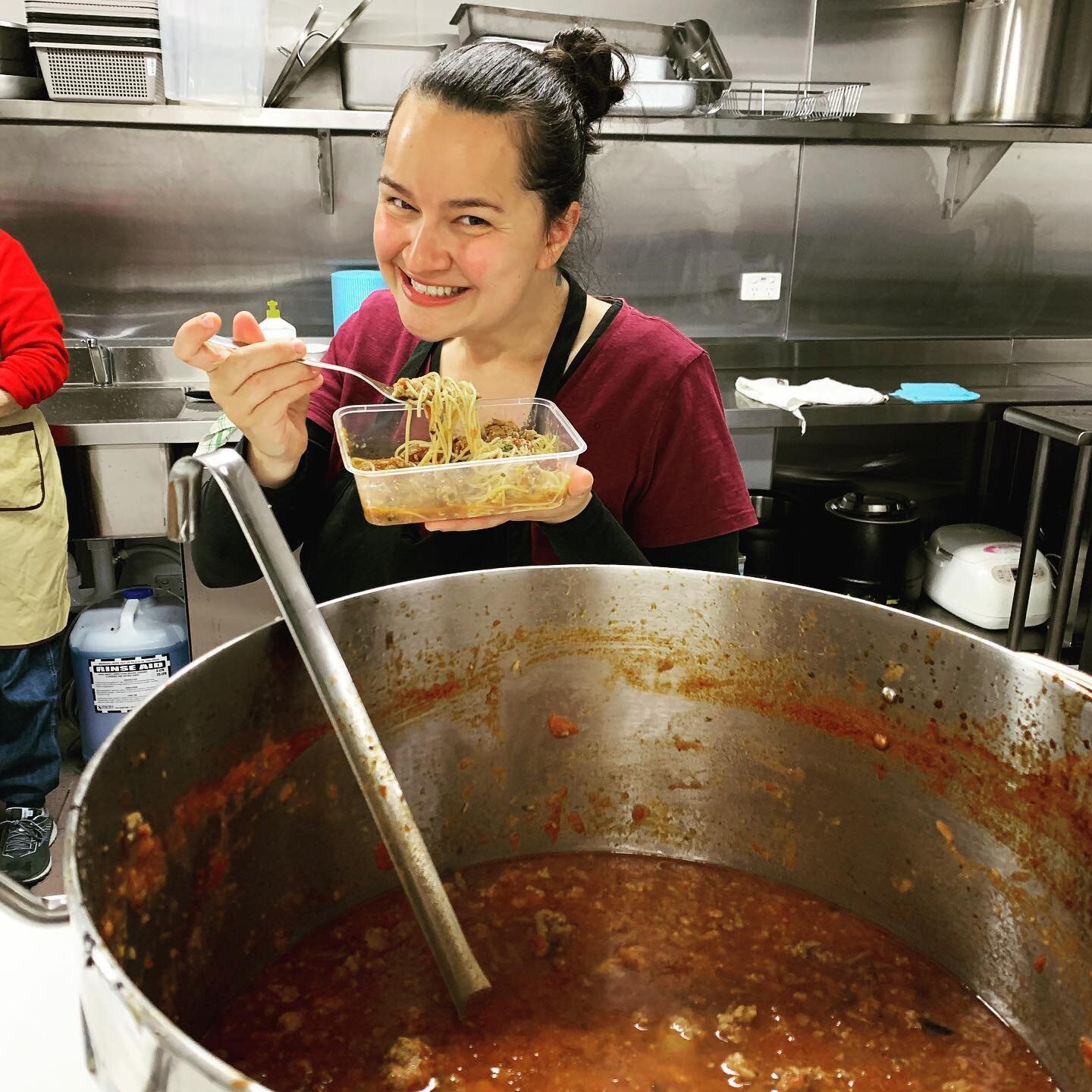 Celebrating World Food Day today with Brazilian chef Maria Penido and our wonderful team of volunteers cooking over 160 serves of spaghetti bolognese to give to Melbournians in need. Thank- you team for giving up your Saturday today! 
#worldfoodday
#