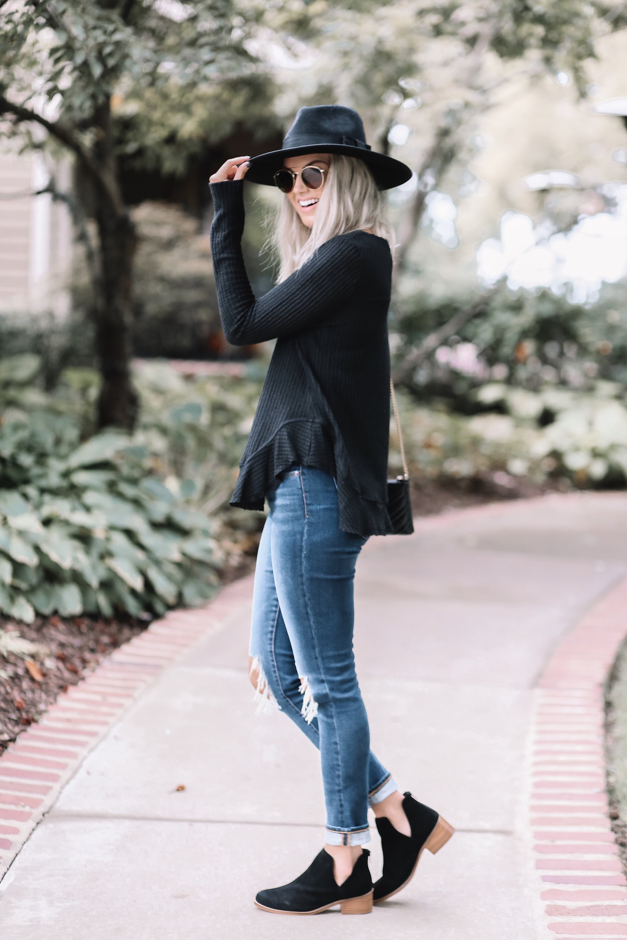 The cutest thermal. Love the hem detailing.
