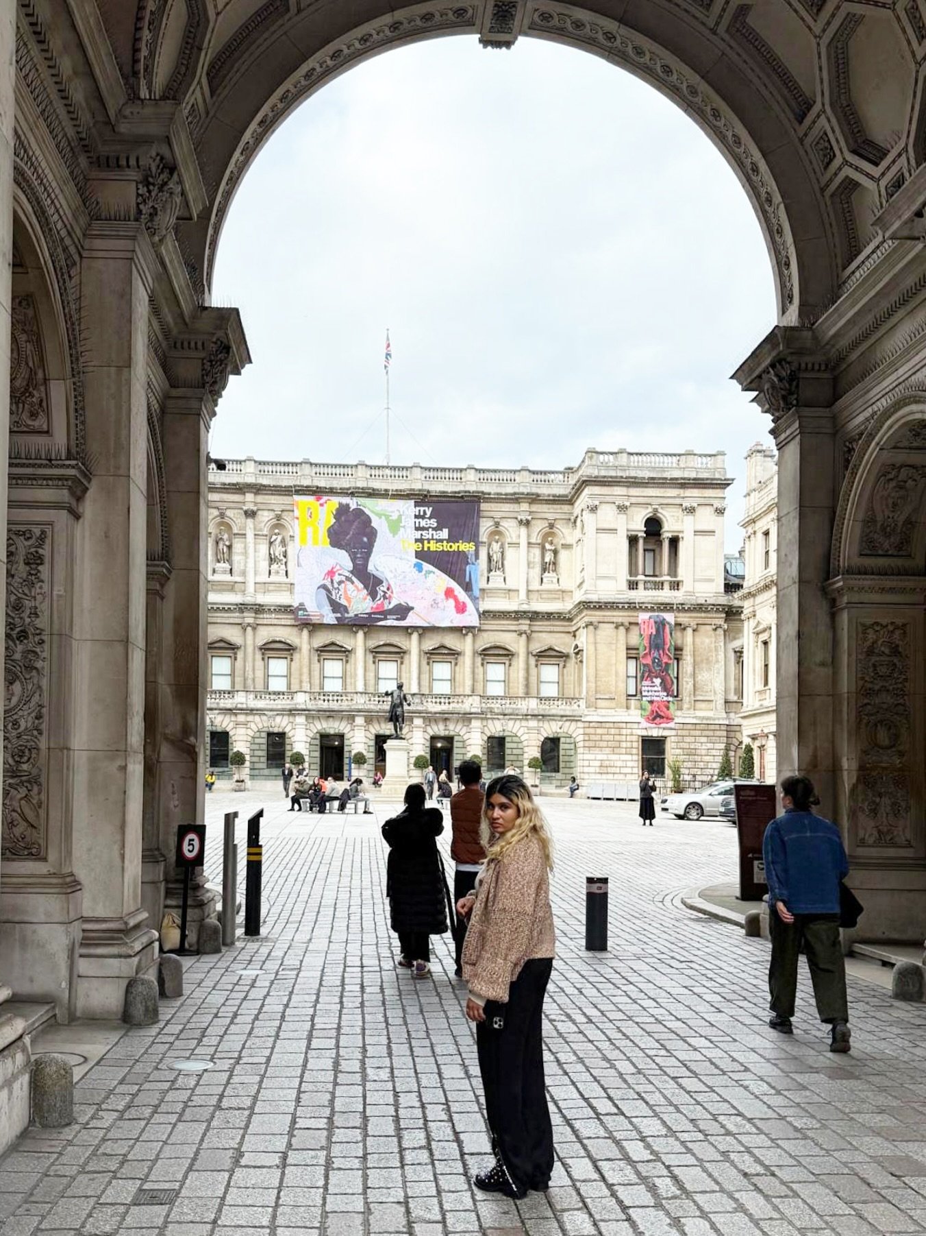 Yay, so is it okay to come back to nyc now? 
Congrats to @zohrankmamdani 
🌎🤓