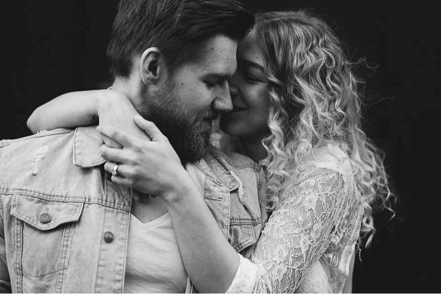 urban_boho_engagement_couple_photoshoot_London-30.jpg